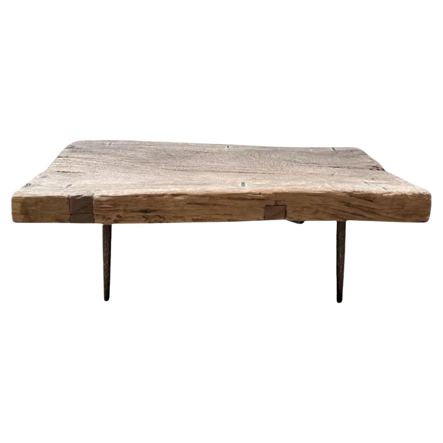 Table basse vintage en bois d'orme, Asie, début du 20e siècle