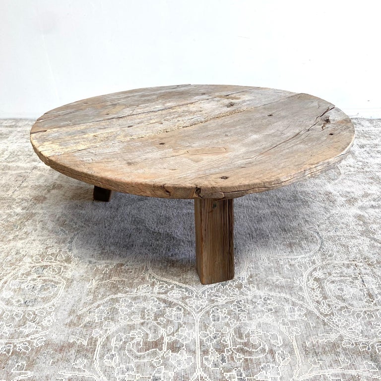 Vintage Elm Wood Coffee Table For Sale at 1stDibs