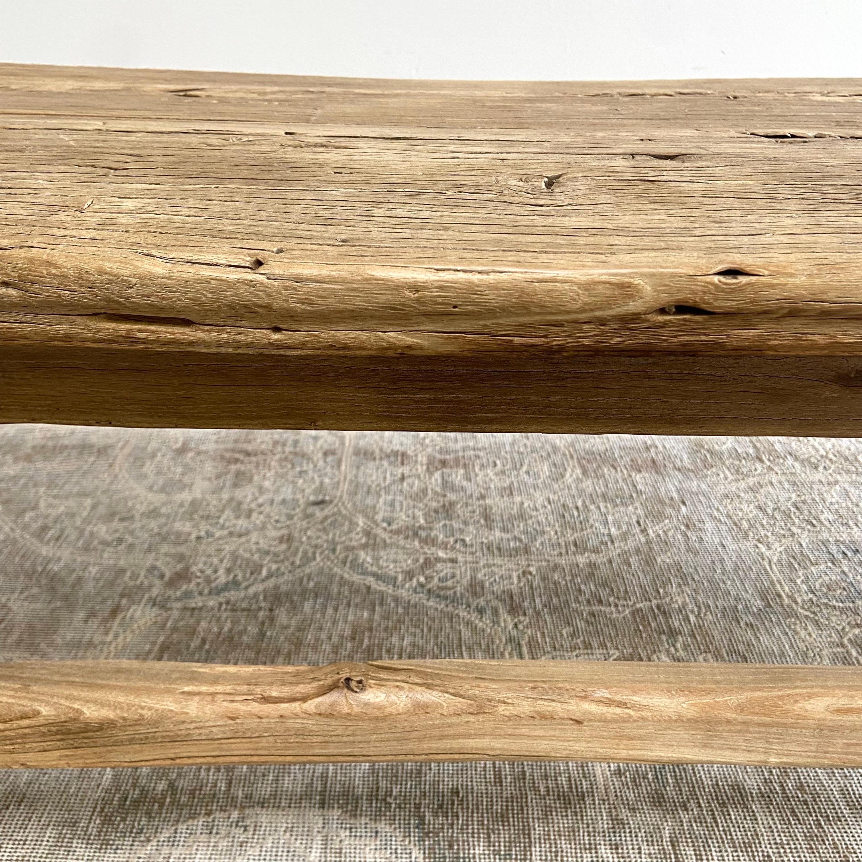 Vieille table basse ou banc en bois d'orme-72″. en vente 5