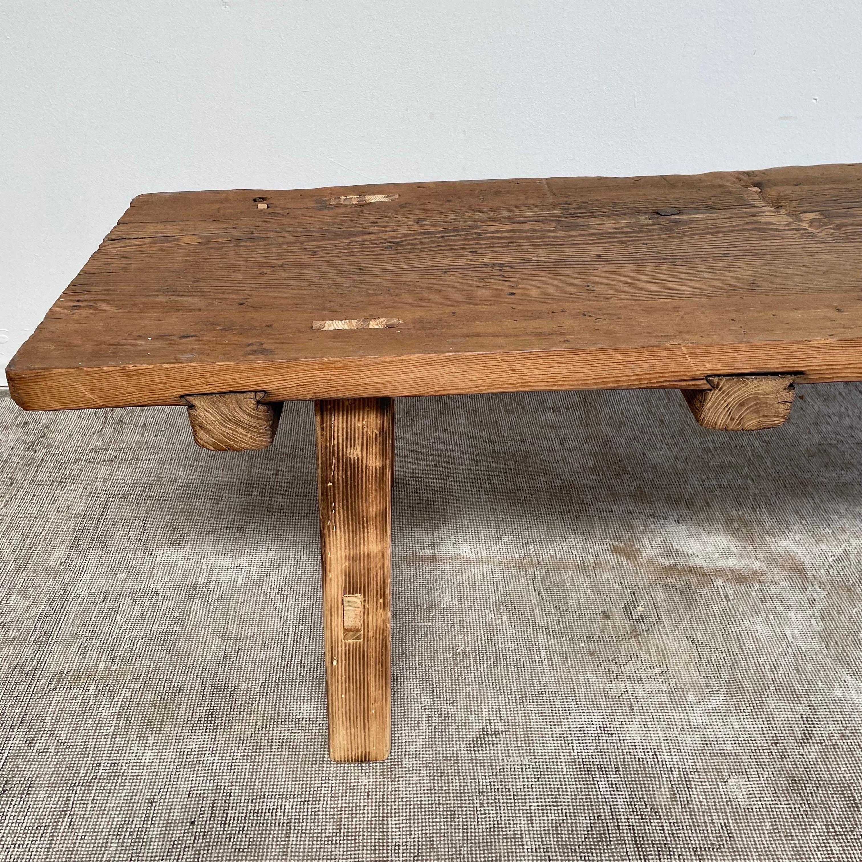 Vintage Elm Wood Coffee Table or Wide Seat Bench In Good Condition For Sale In Brea, CA