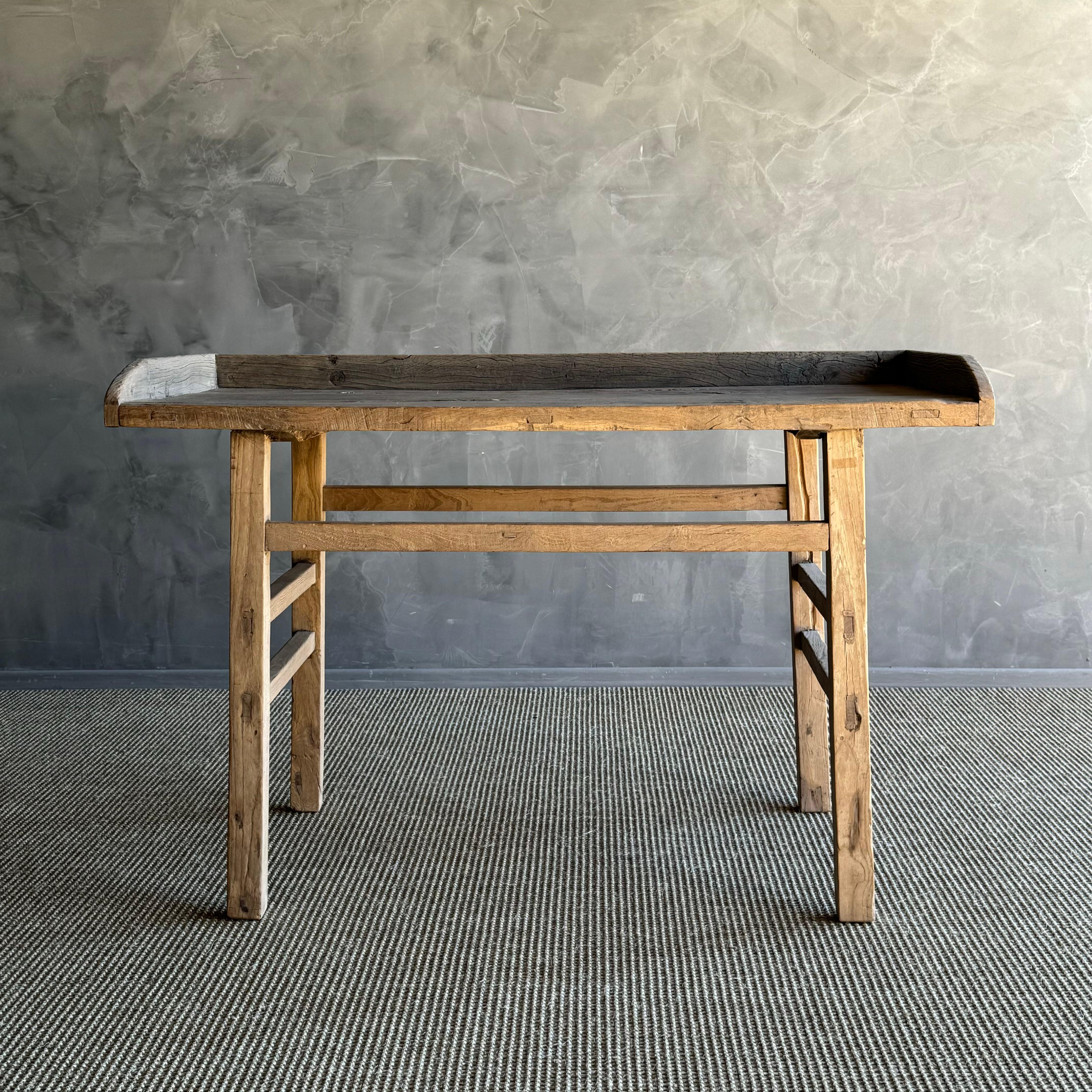Consola o escritorio de madera de olmo vintage en Bueno Estado en Old Town Orange, CA