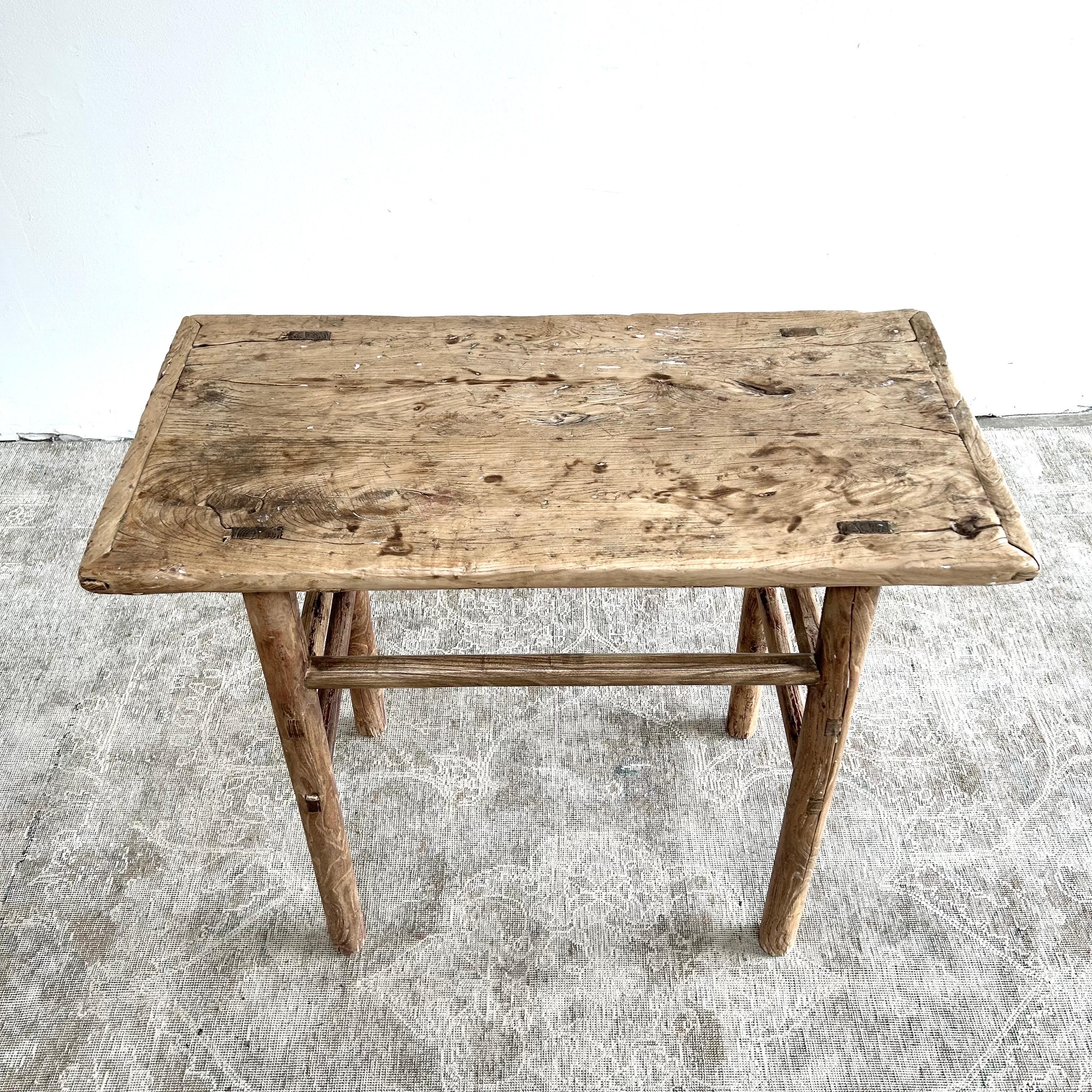 Vieille table console en bois d'orme en vente 1