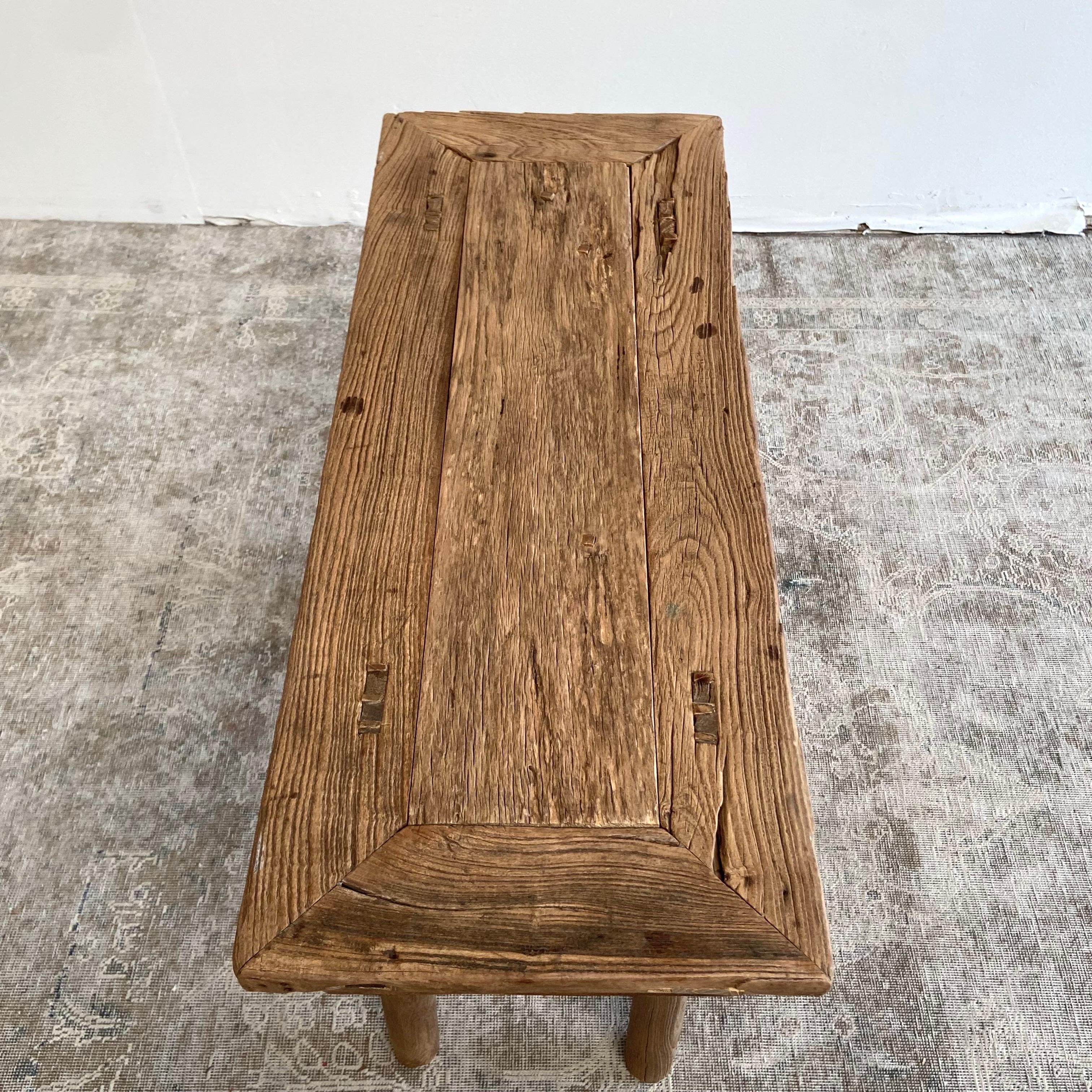 Vieille table console en bois d'orme en vente 4