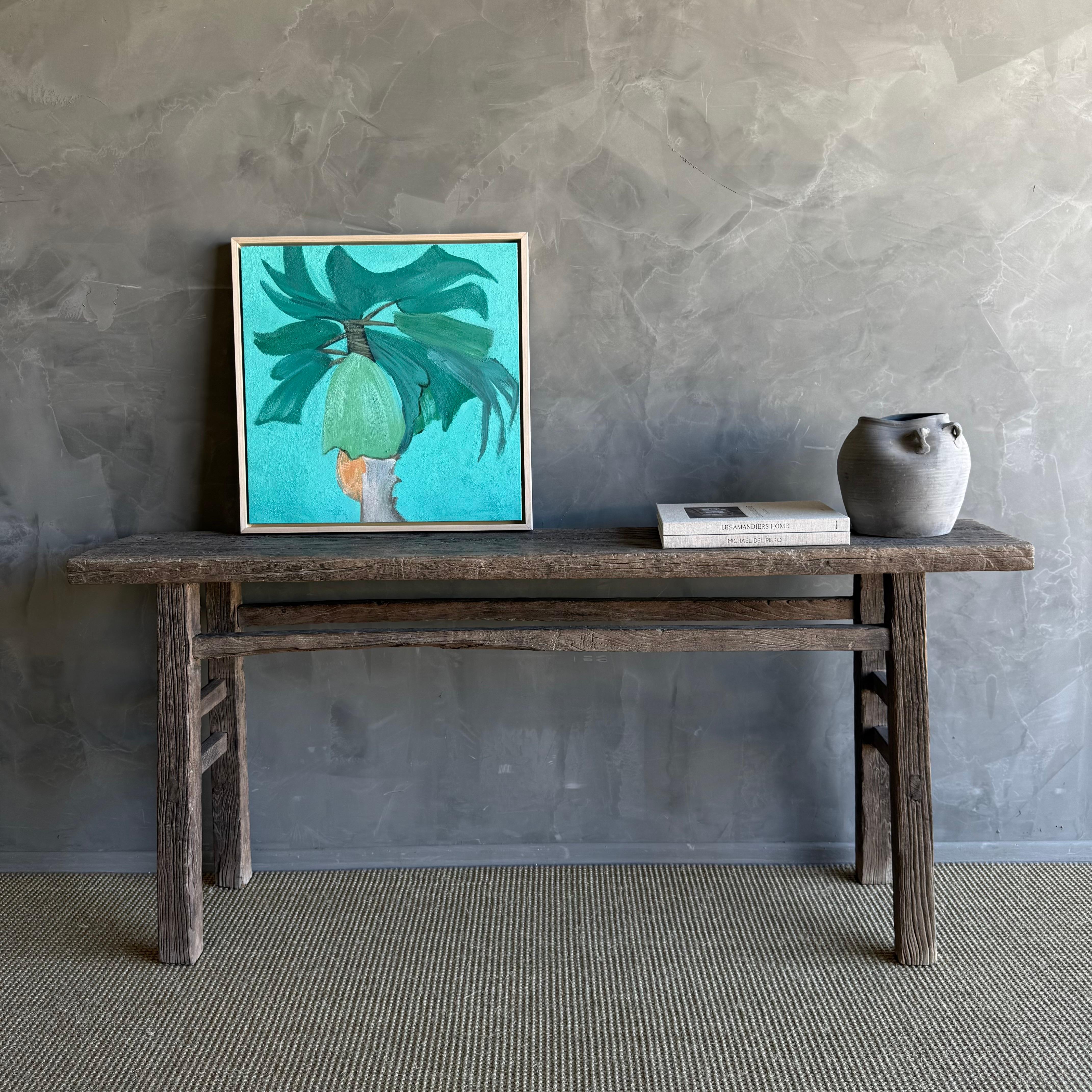 Table console vintage en orme, en bois d'orme authentique avec patine naturelle d'origine. Cette trouvaille rare apportera une touche d'esthétique wabi sabi à votre intérieur, ajoutant un charme unique et intemporel à votre espace. Fabriquée à la