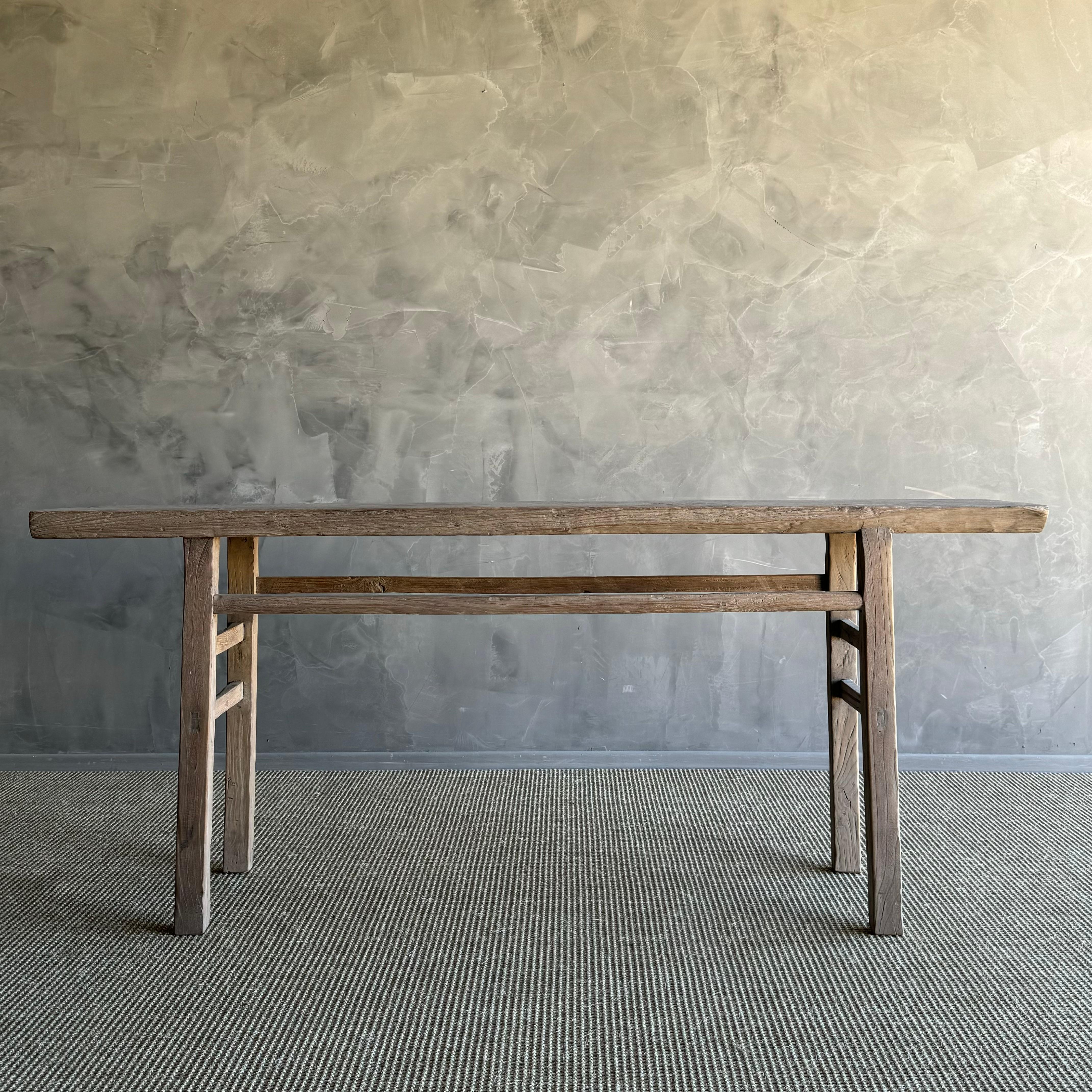 XX secolo Tavolo consolle in legno di olmo vintage da 77,5 pollici
