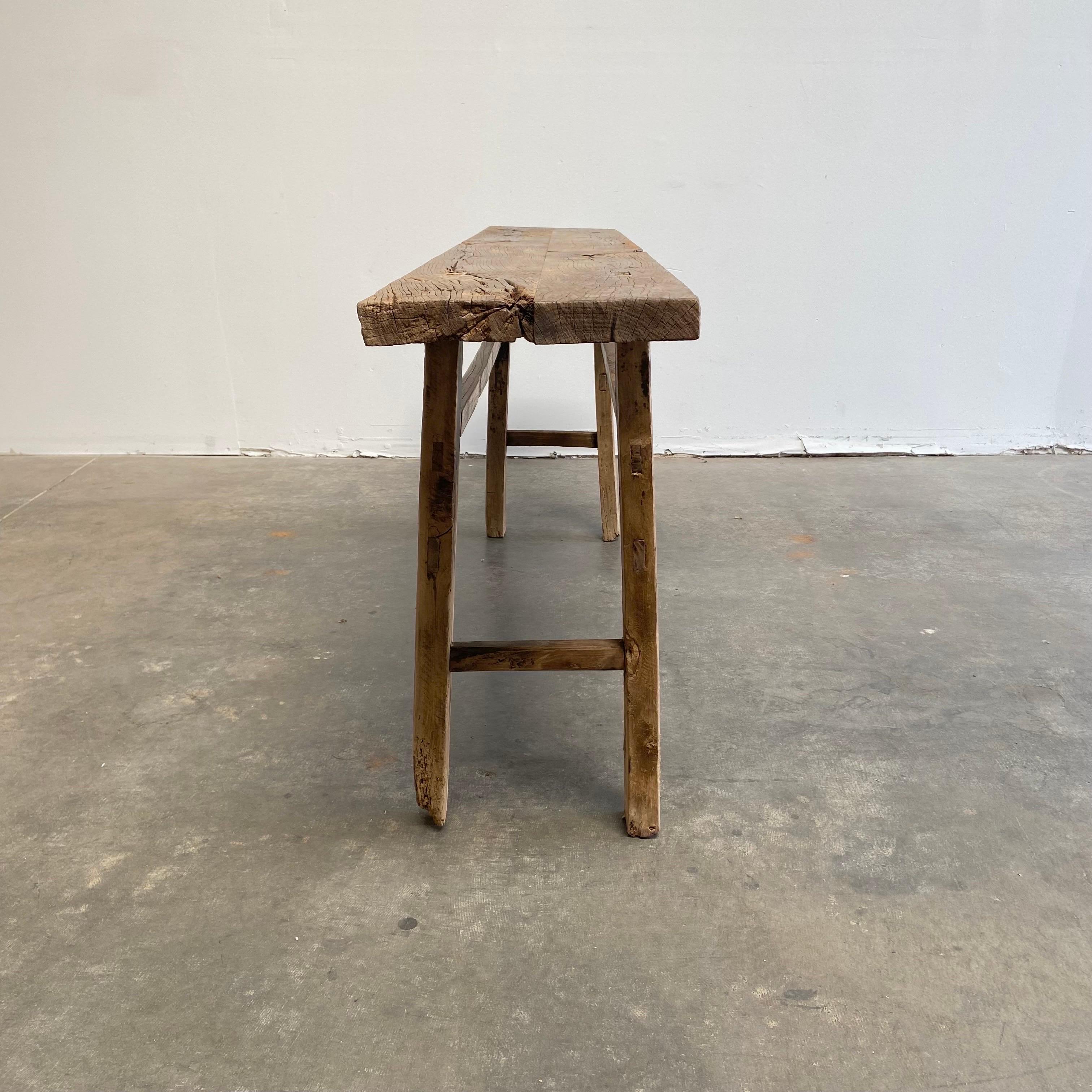 20ième siècle Table console vintage en bois d'orme