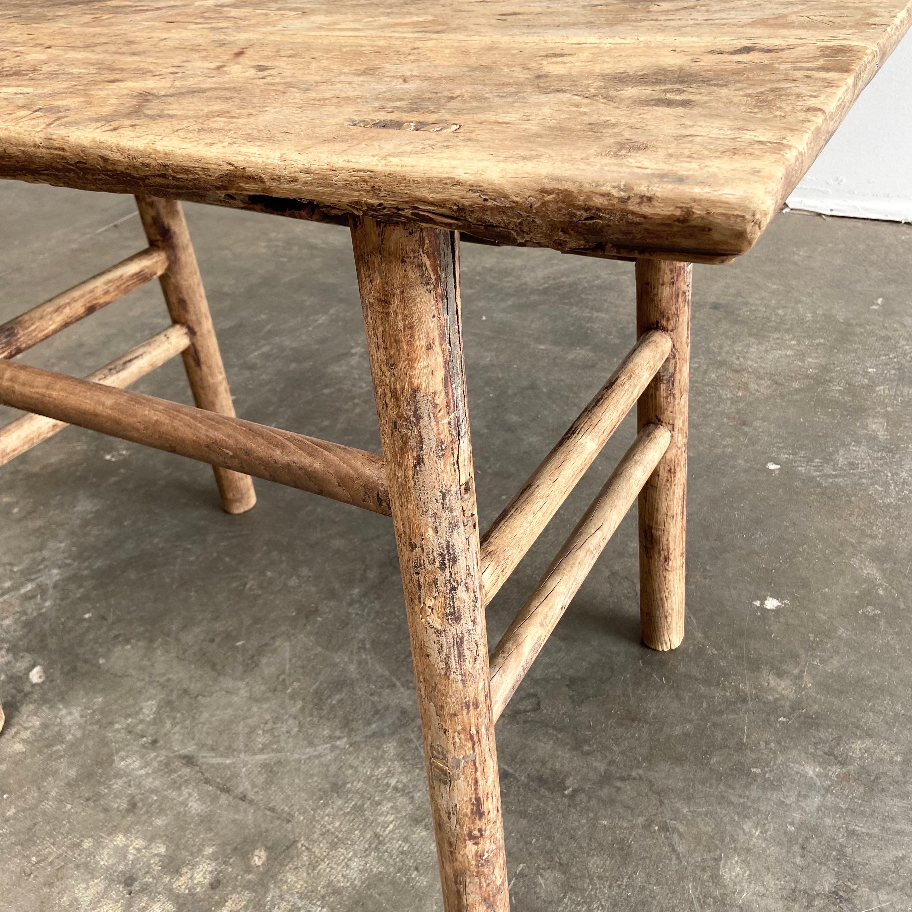 Tavolo consolle in legno di olmo vintage in vendita 4