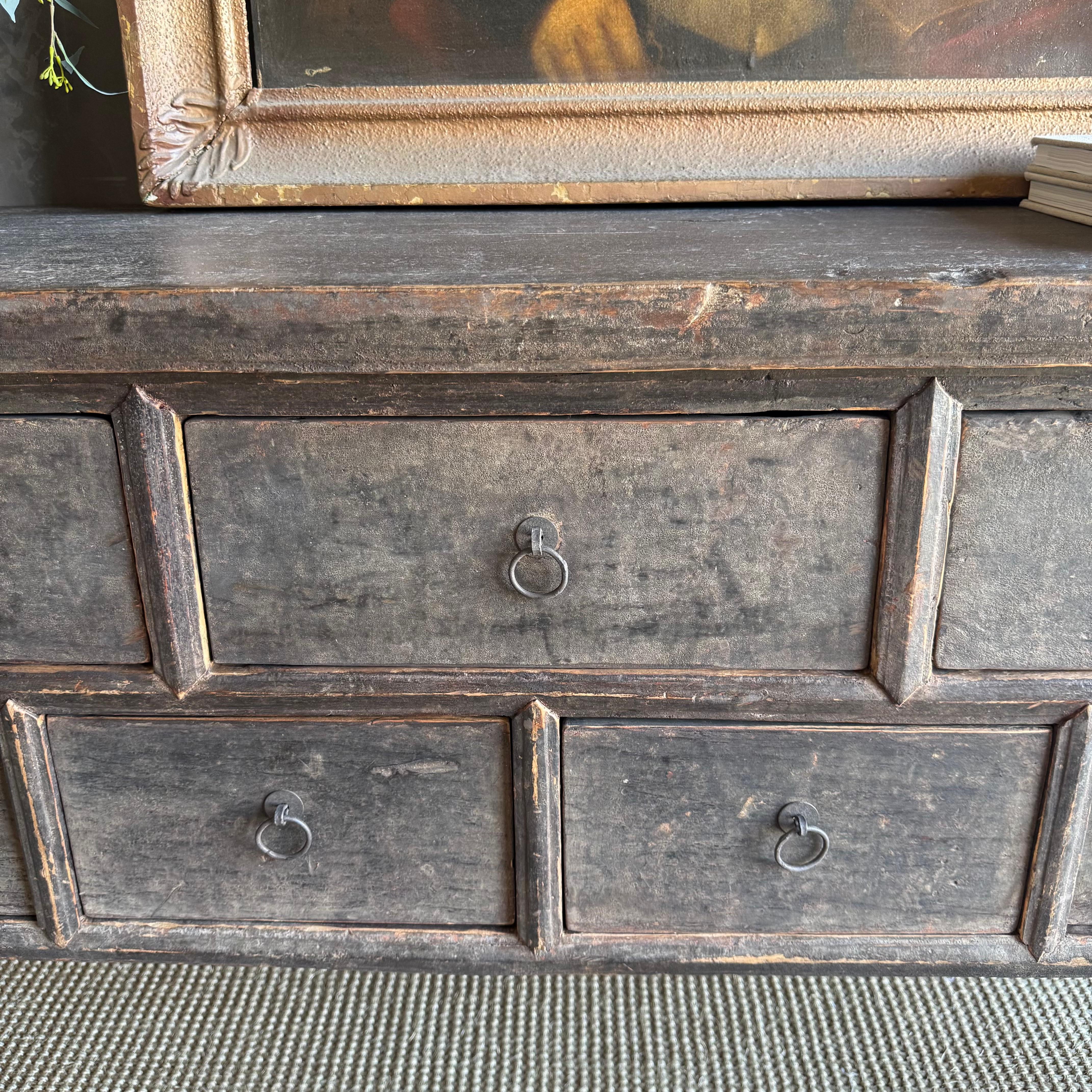 XX secolo Tavolo consolle con cassetti in legno di olmo vintage in vendita