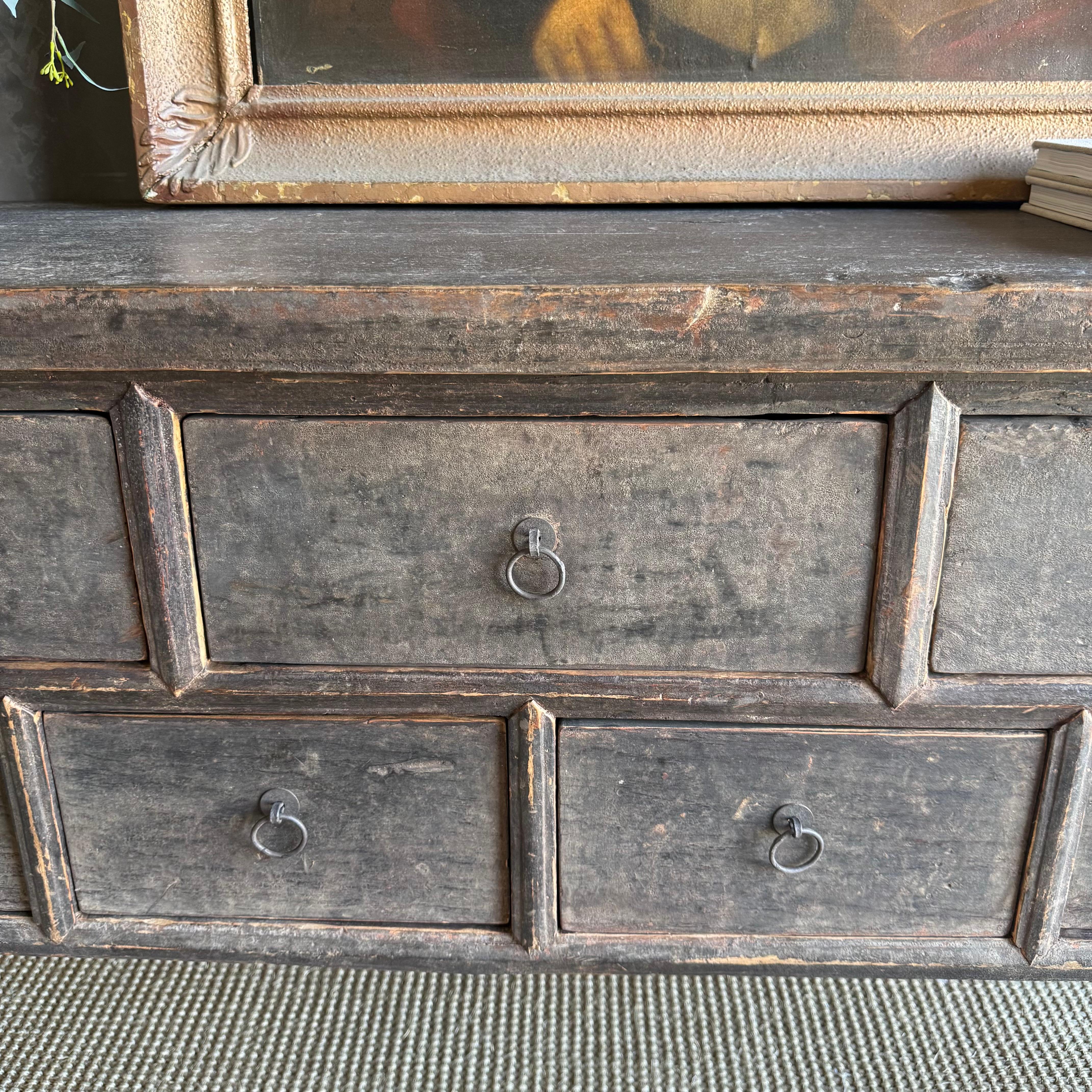 Olmo Tavolo consolle con cassetti in legno di olmo vintage in vendita
