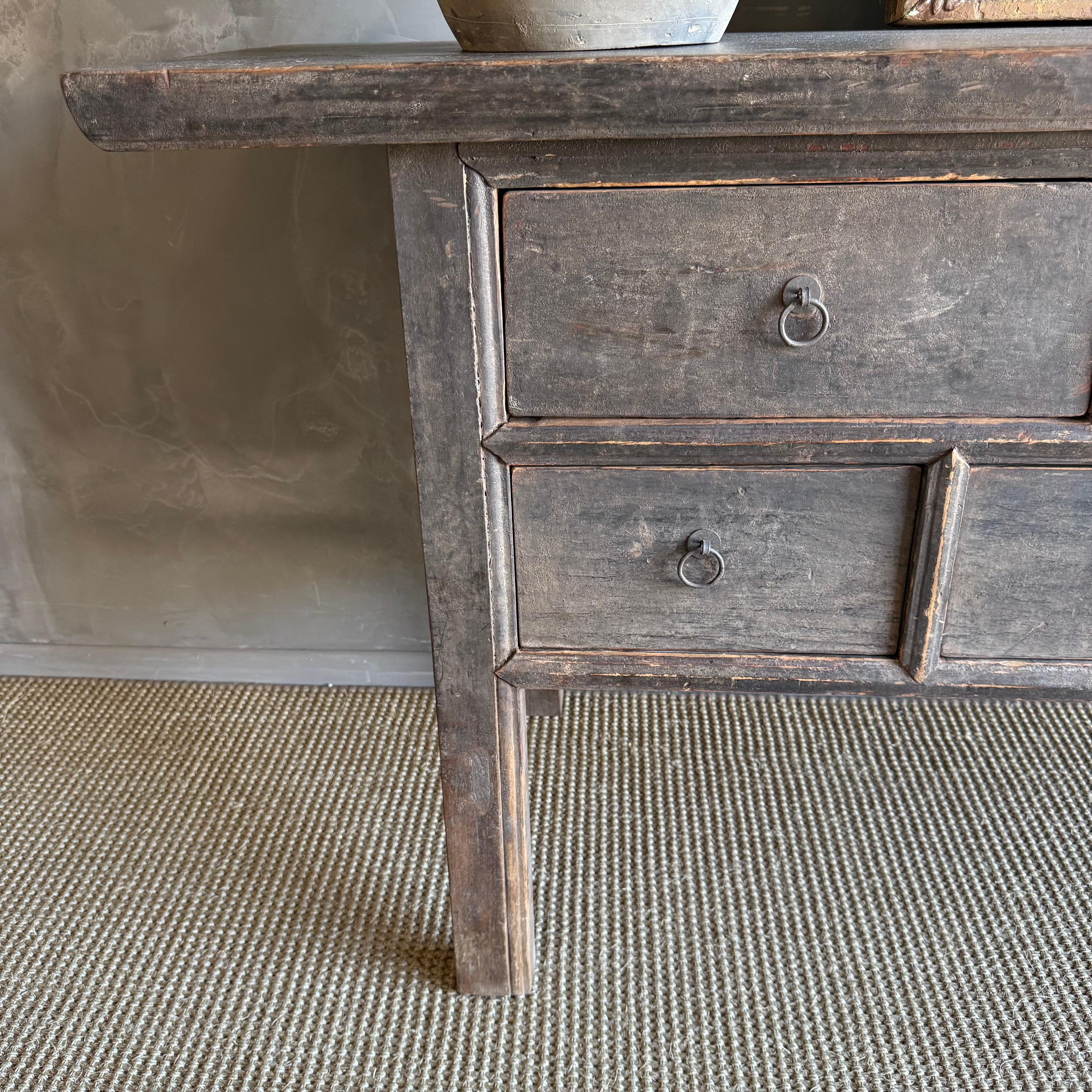 Tavolo consolle con cassetti in legno di olmo vintage in vendita 1