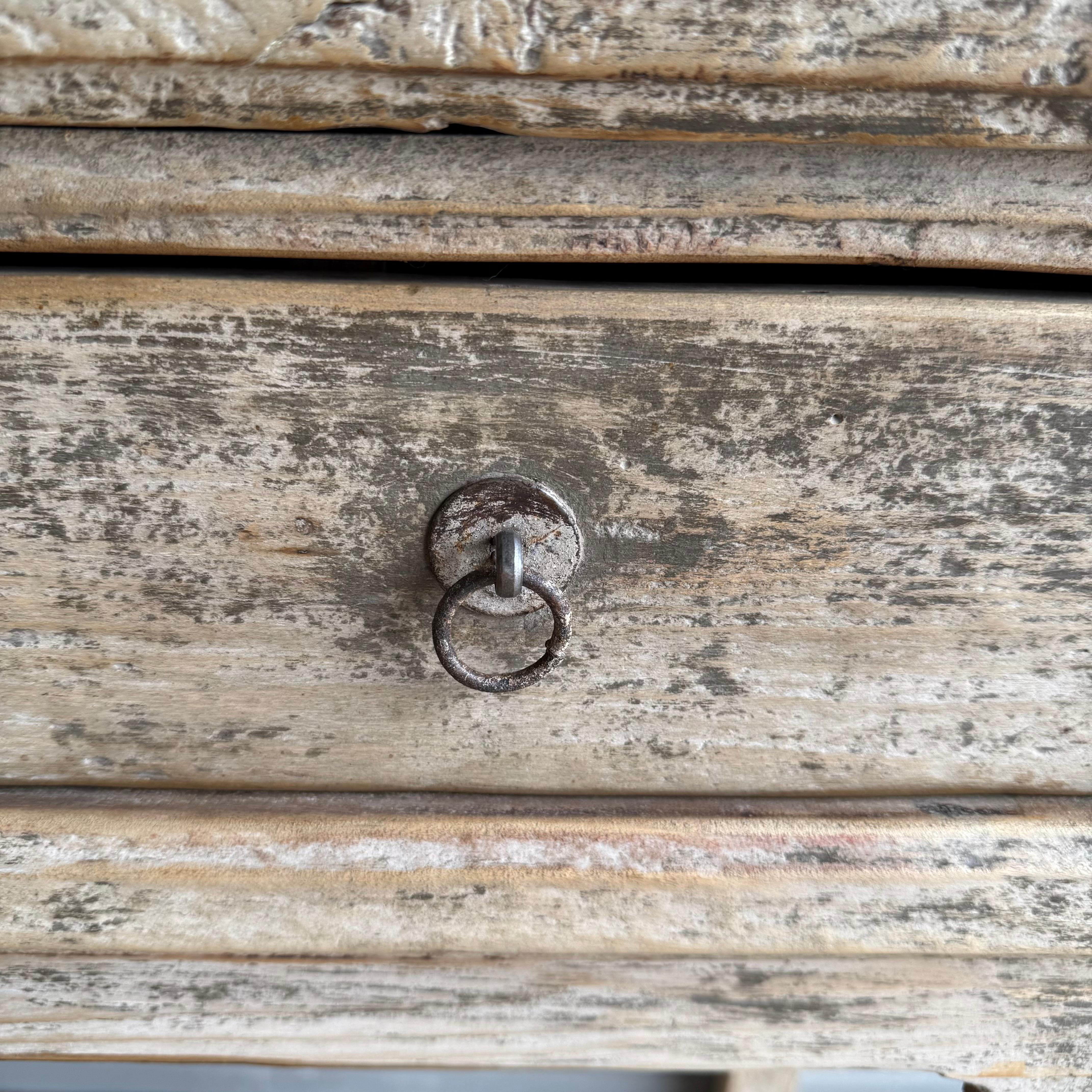Vintage Elm Wood Console with 4 Drawers For Sale 2
