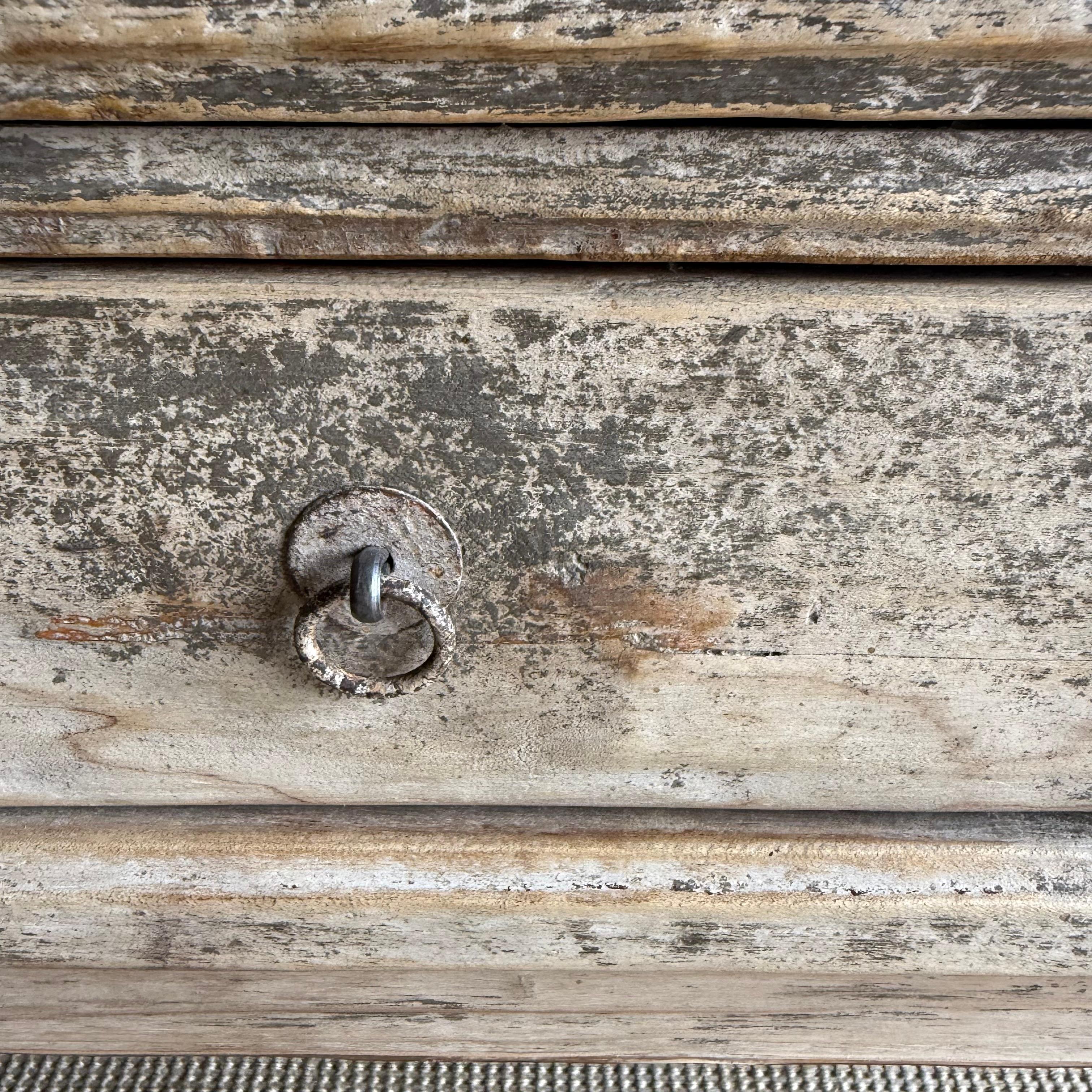 Vintage Elm Wood Console with 4 Drawers For Sale 3