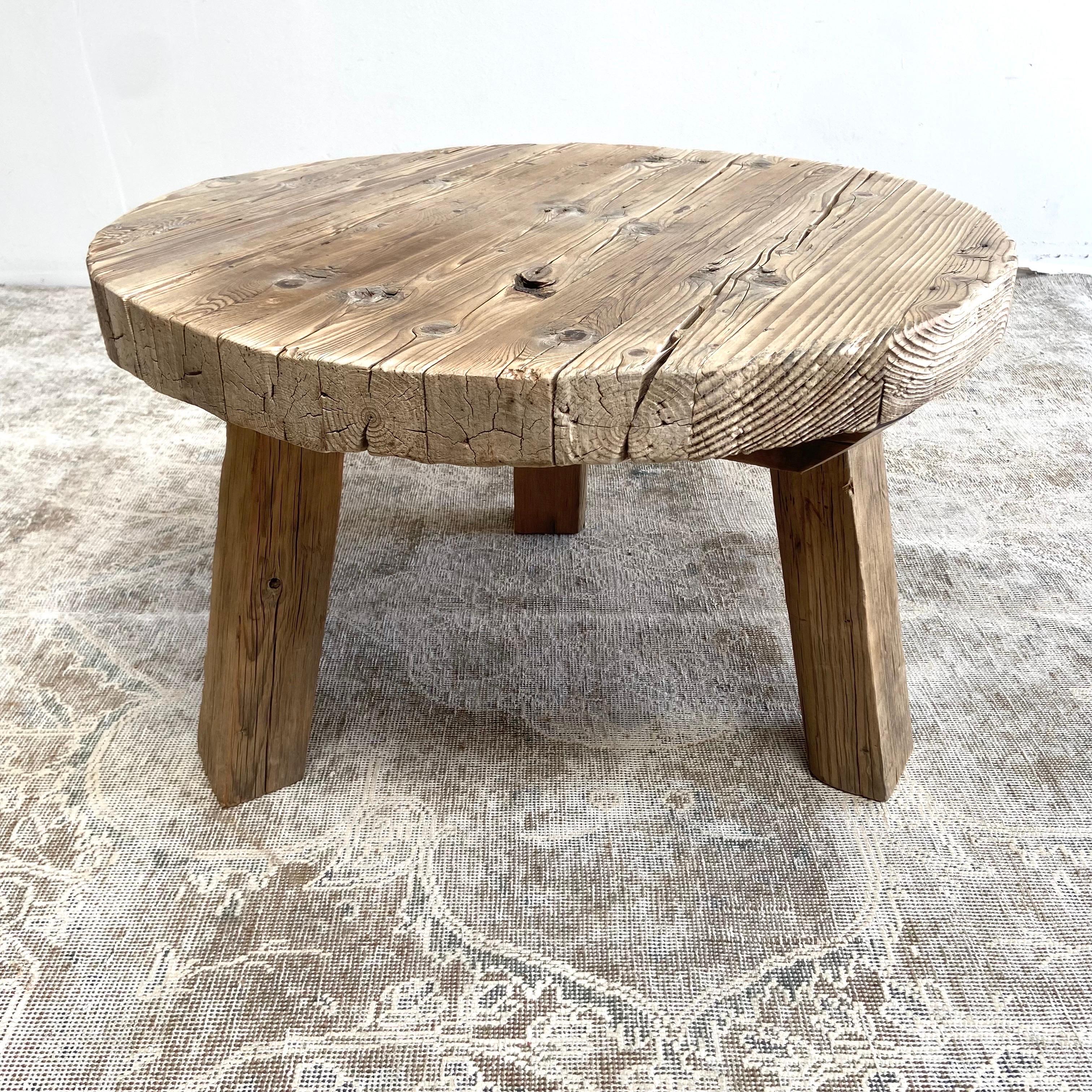 Vintage Elm Wood Round Coffee Table with Thick Top 1