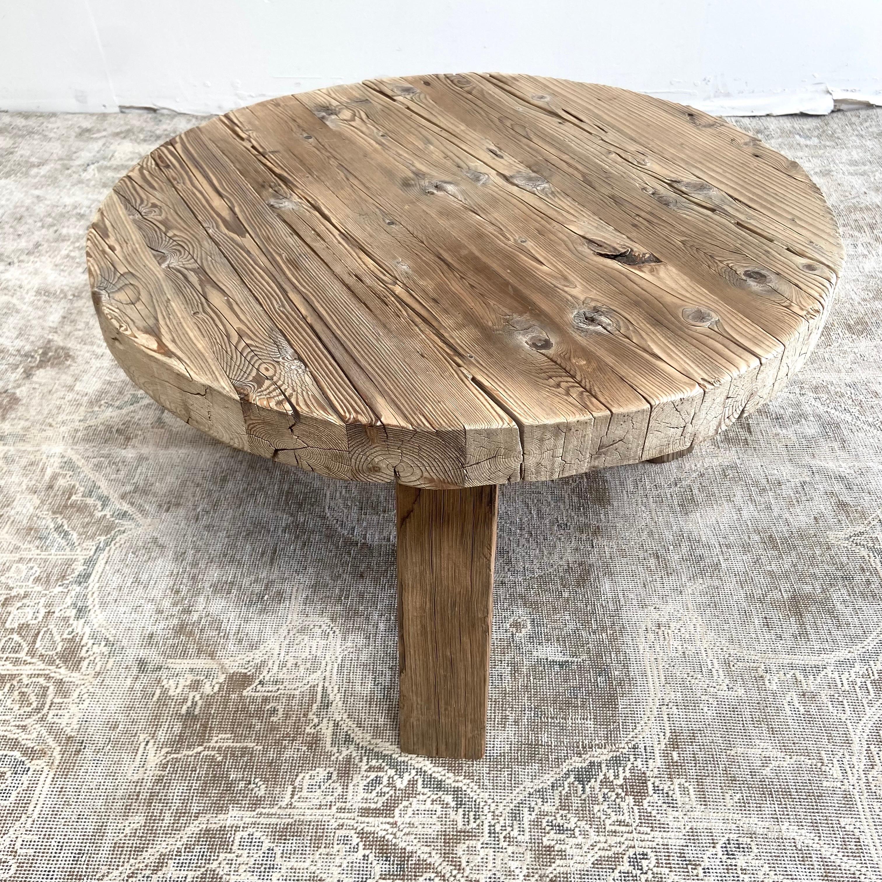 Vintage Elm Wood Round Coffee Table with Thick Top 2