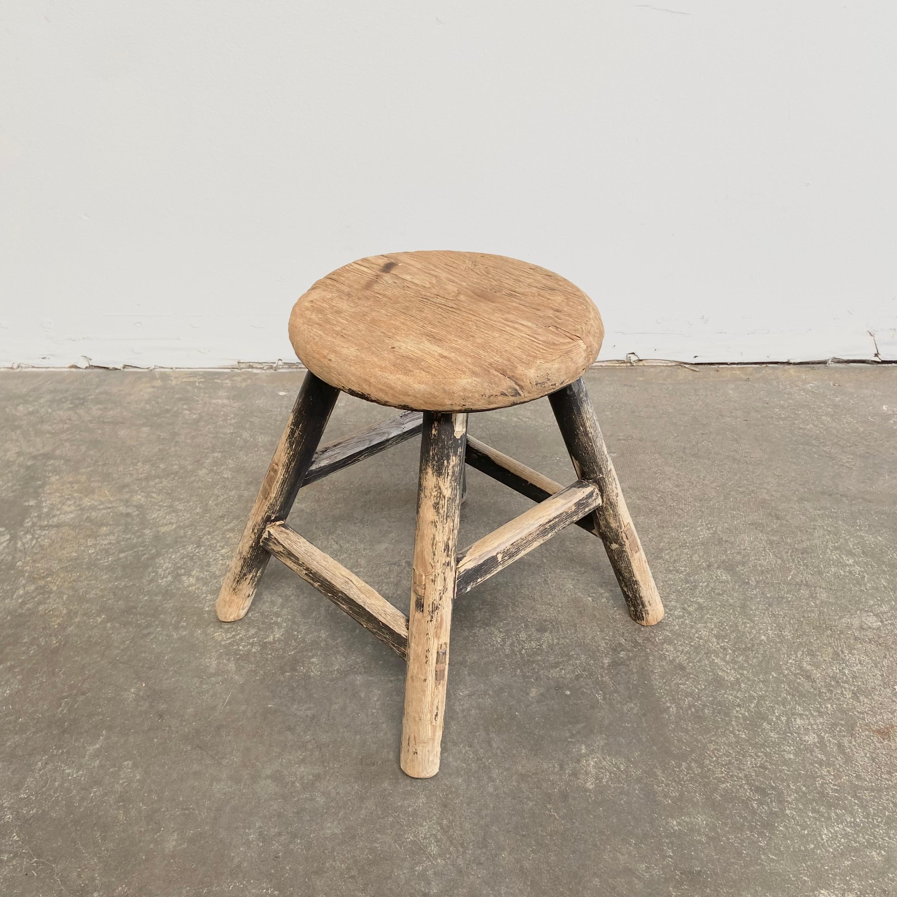 Vintage Elm Wood Round Stool In Good Condition In Brea, CA