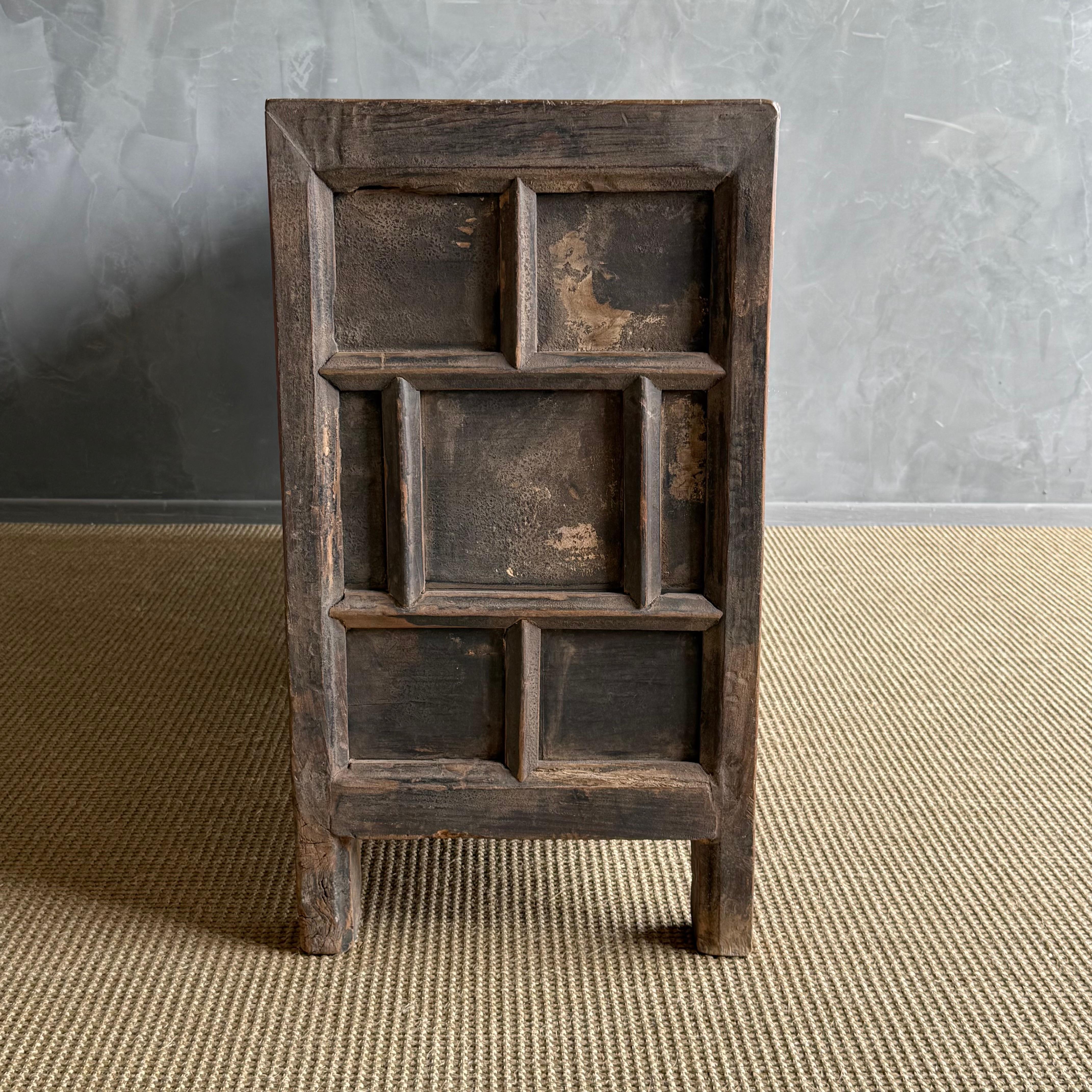 Vintage Elm Wood Sideboard mit mehreren Arbeitsschubladen im Angebot 4