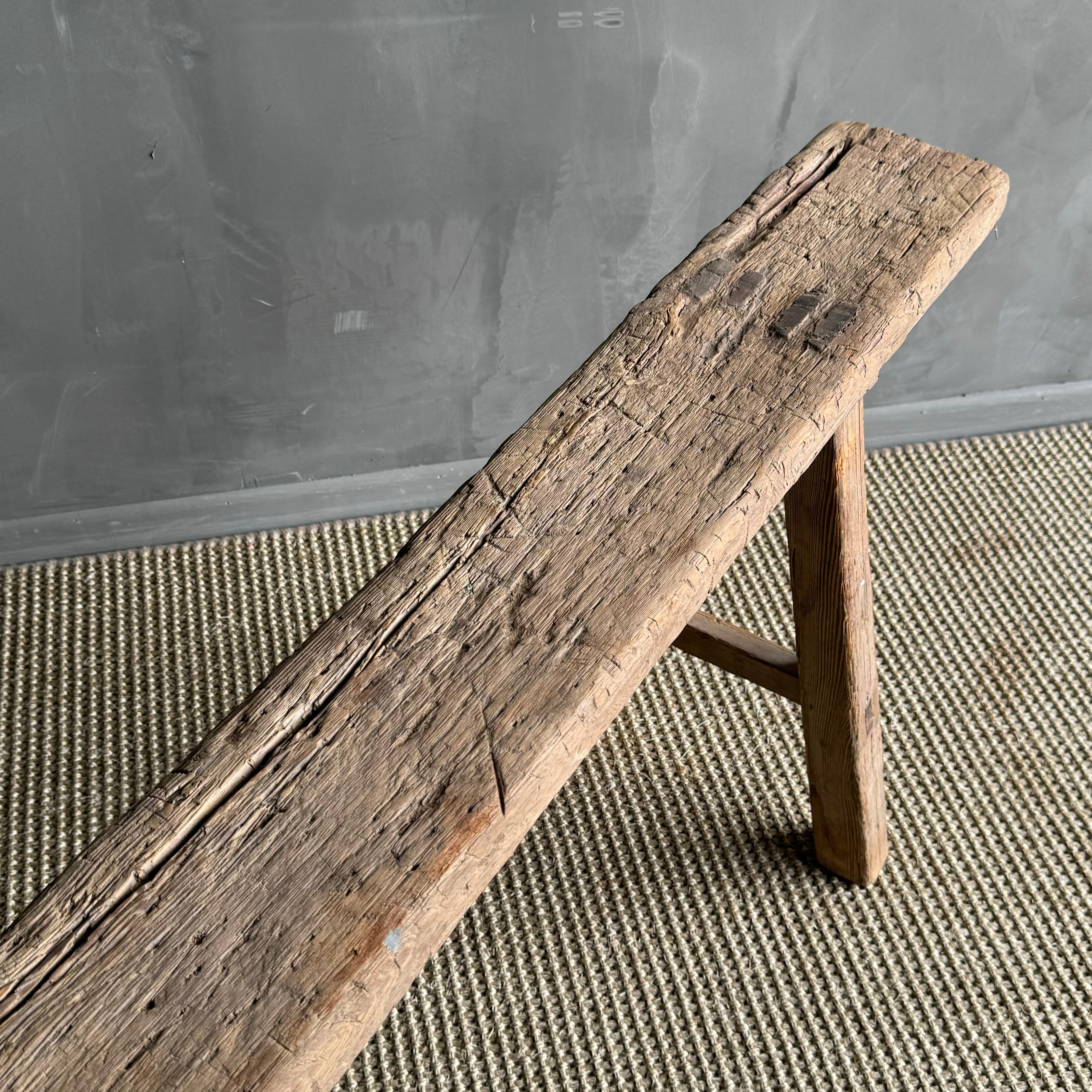Vieux Banc Skinny en bois d'orme Bon état - En vente à Old Town Orange, CA