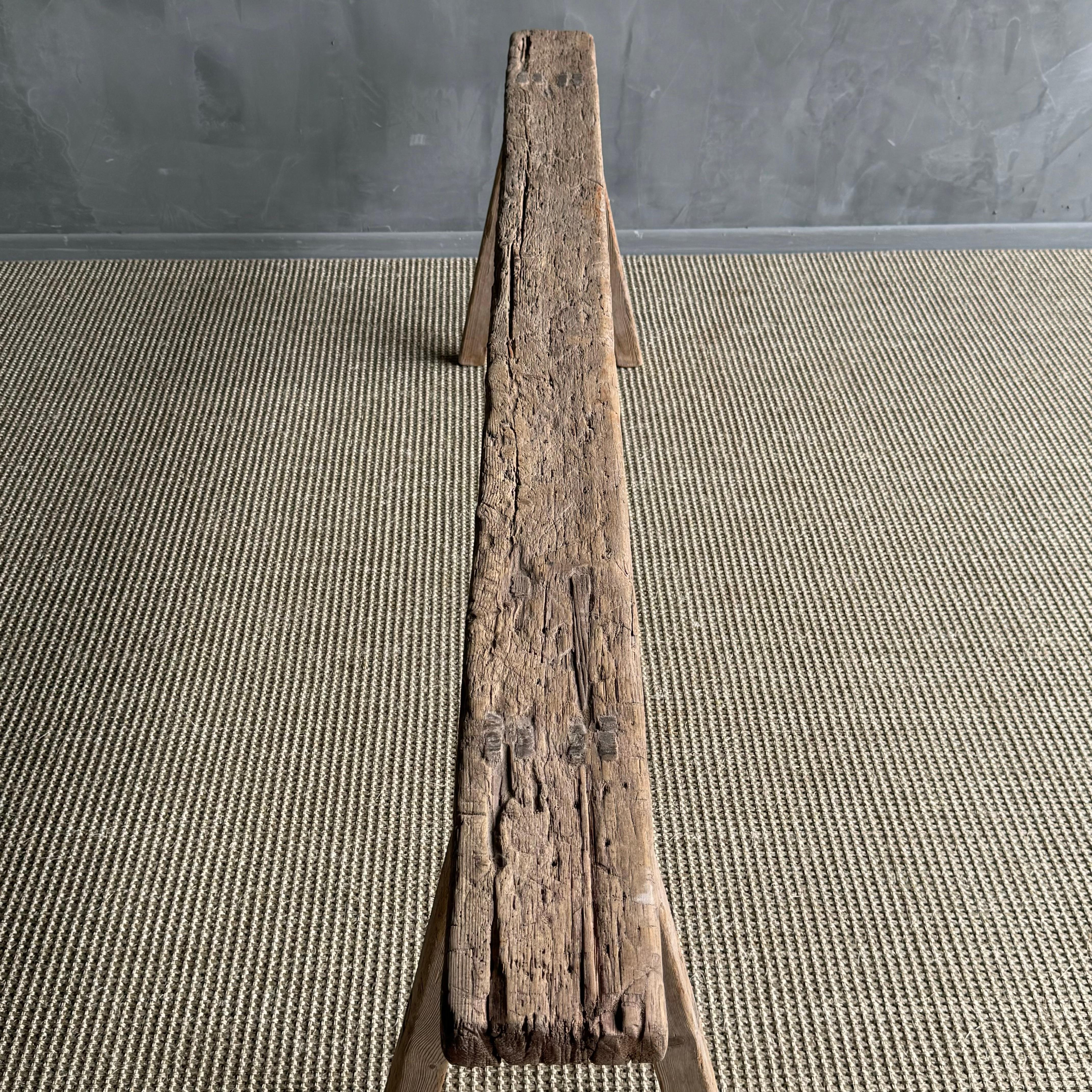 Orme Vieux Banc Skinny en bois d'orme en vente