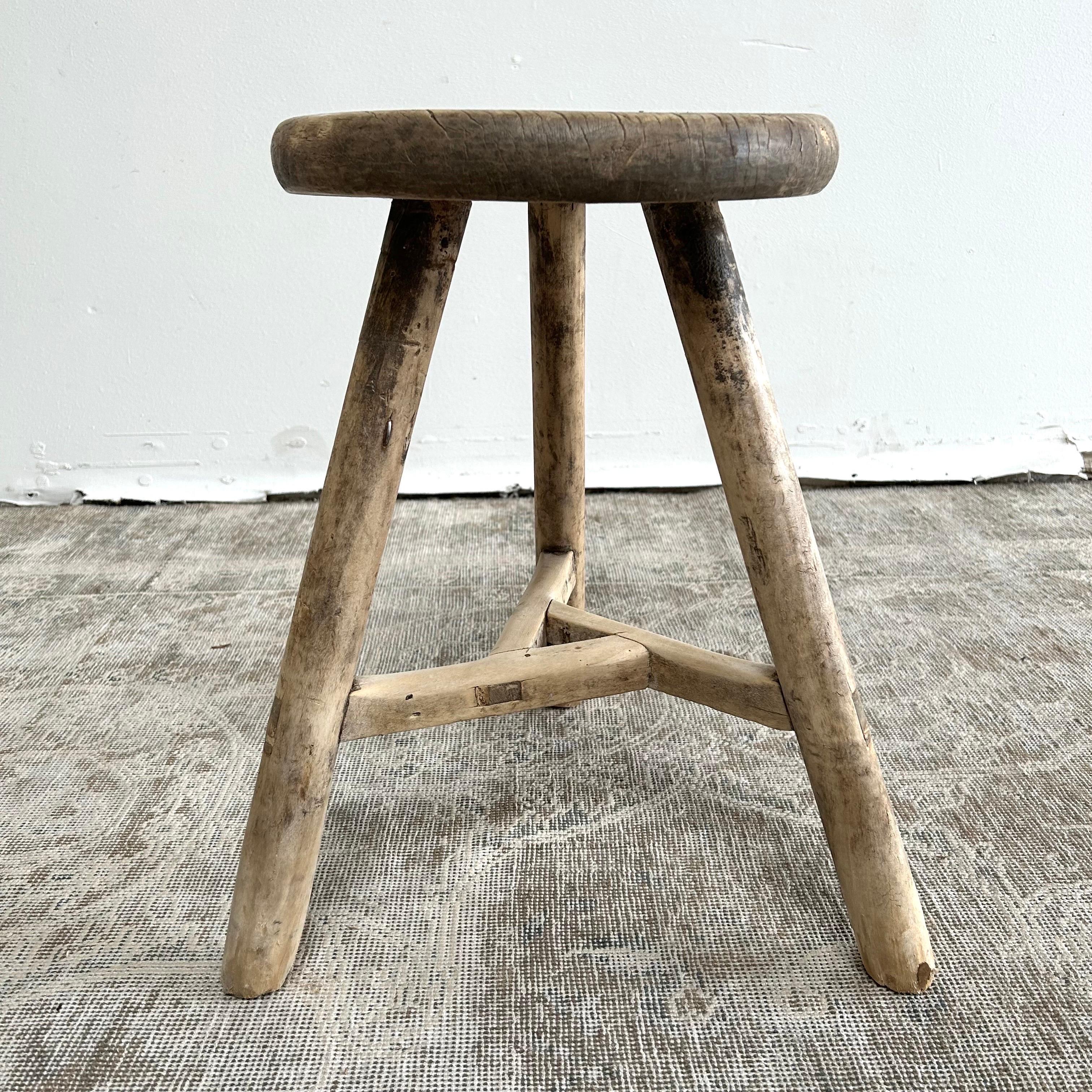 Vintage Elm Wood Stool In Good Condition In Brea, CA