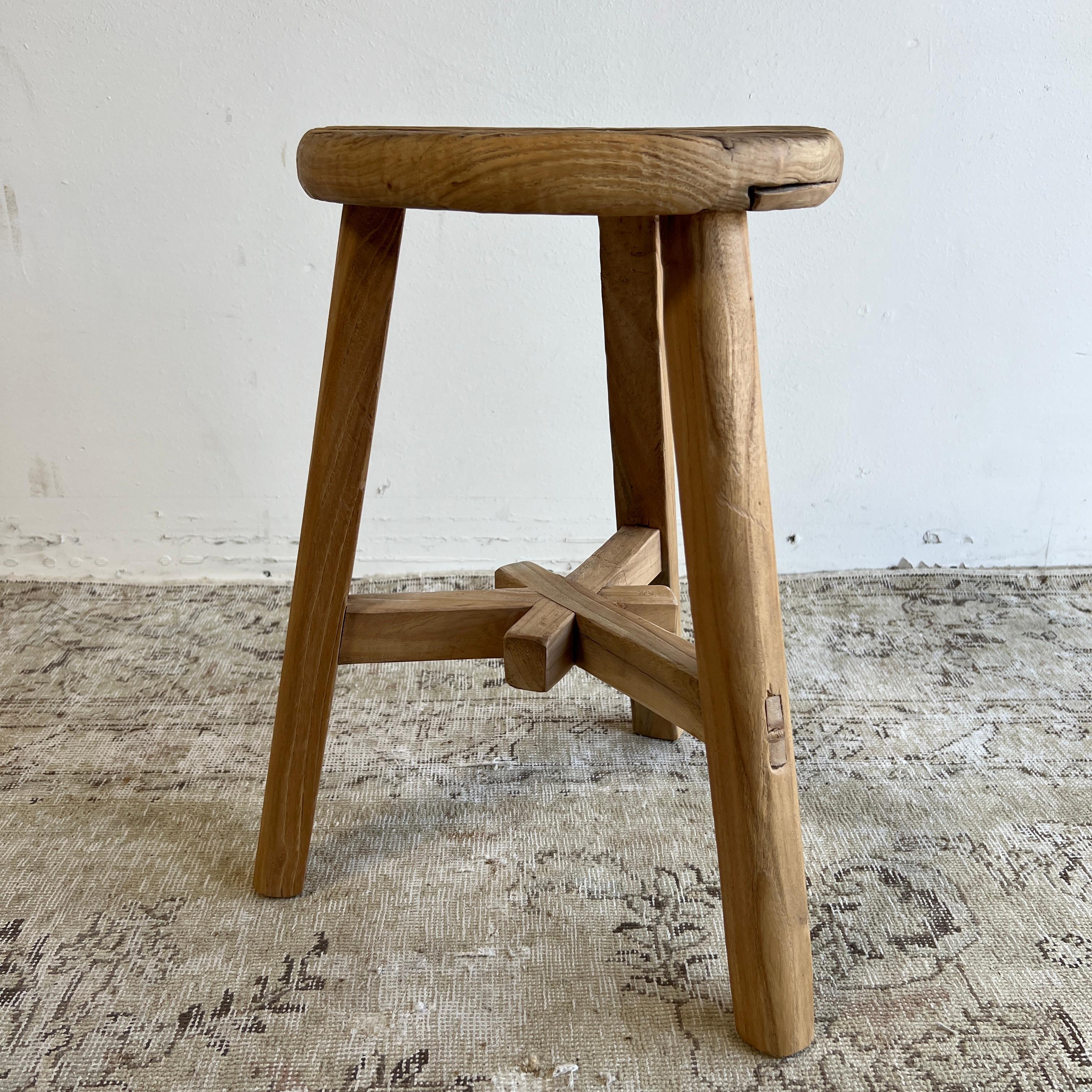 Vintage Elm Wood Stool In Good Condition For Sale In Brea, CA