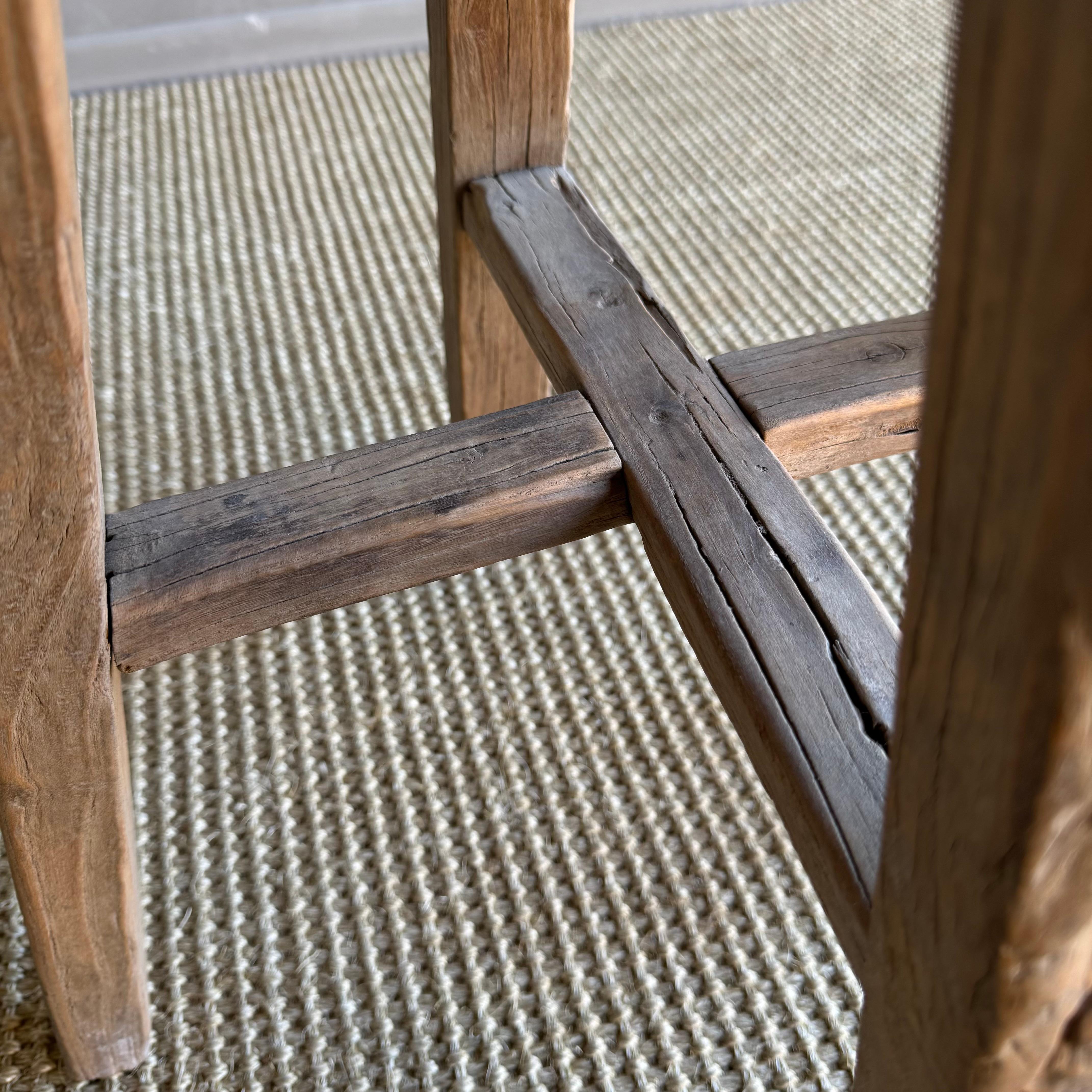Orme Vieux tabouret en bois d'orme en vente