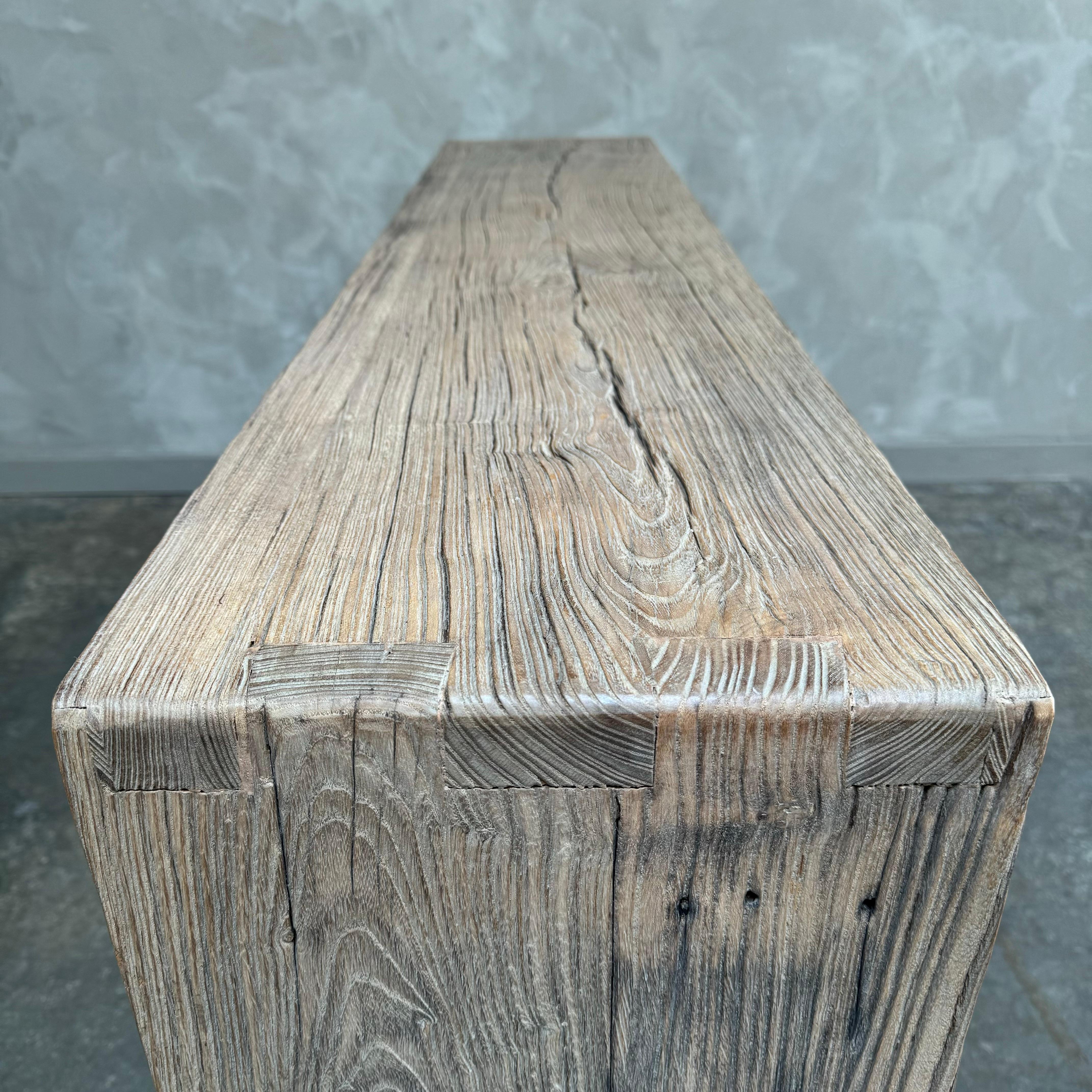 20ième siècle Table console vintage en bois d'orme style cascade en vente