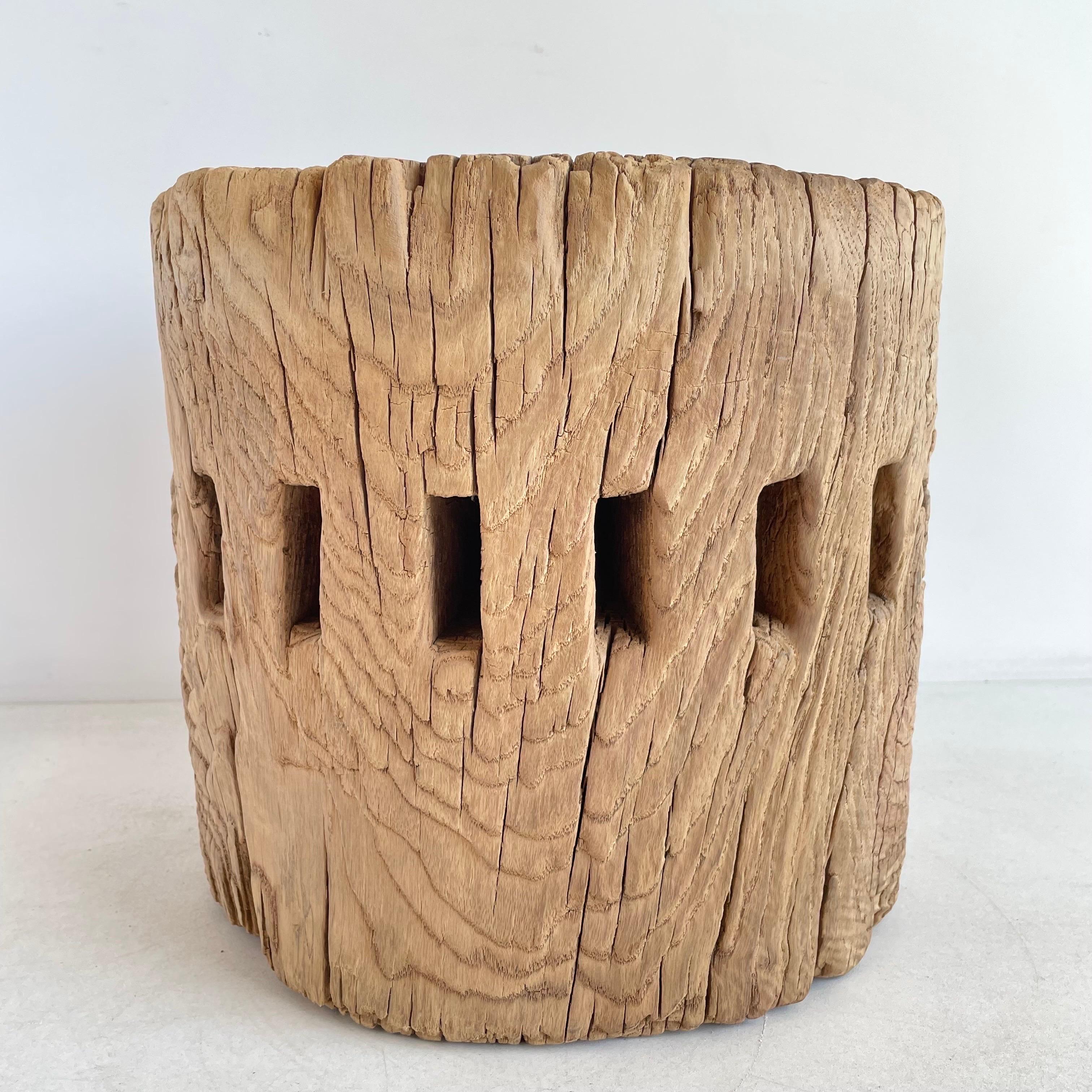 Vintage Elm Wood Wheel Decorative Accent for Bookcase or Table In Good Condition For Sale In Brea, CA