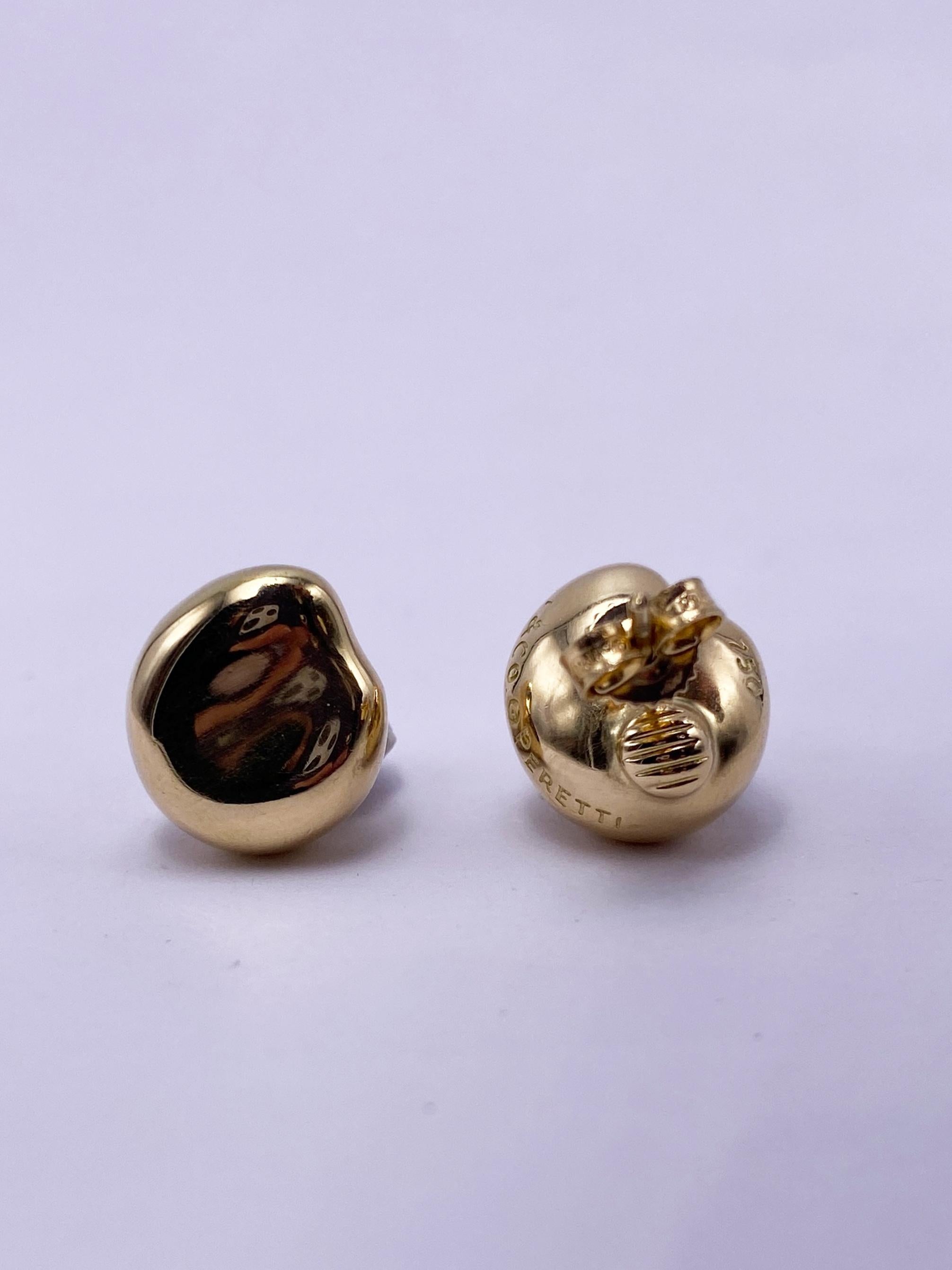 Women's or Men's Vintage Elsa Peretti for Tiffany & Co. 18k Yellow Gold Bean Stud Earrings