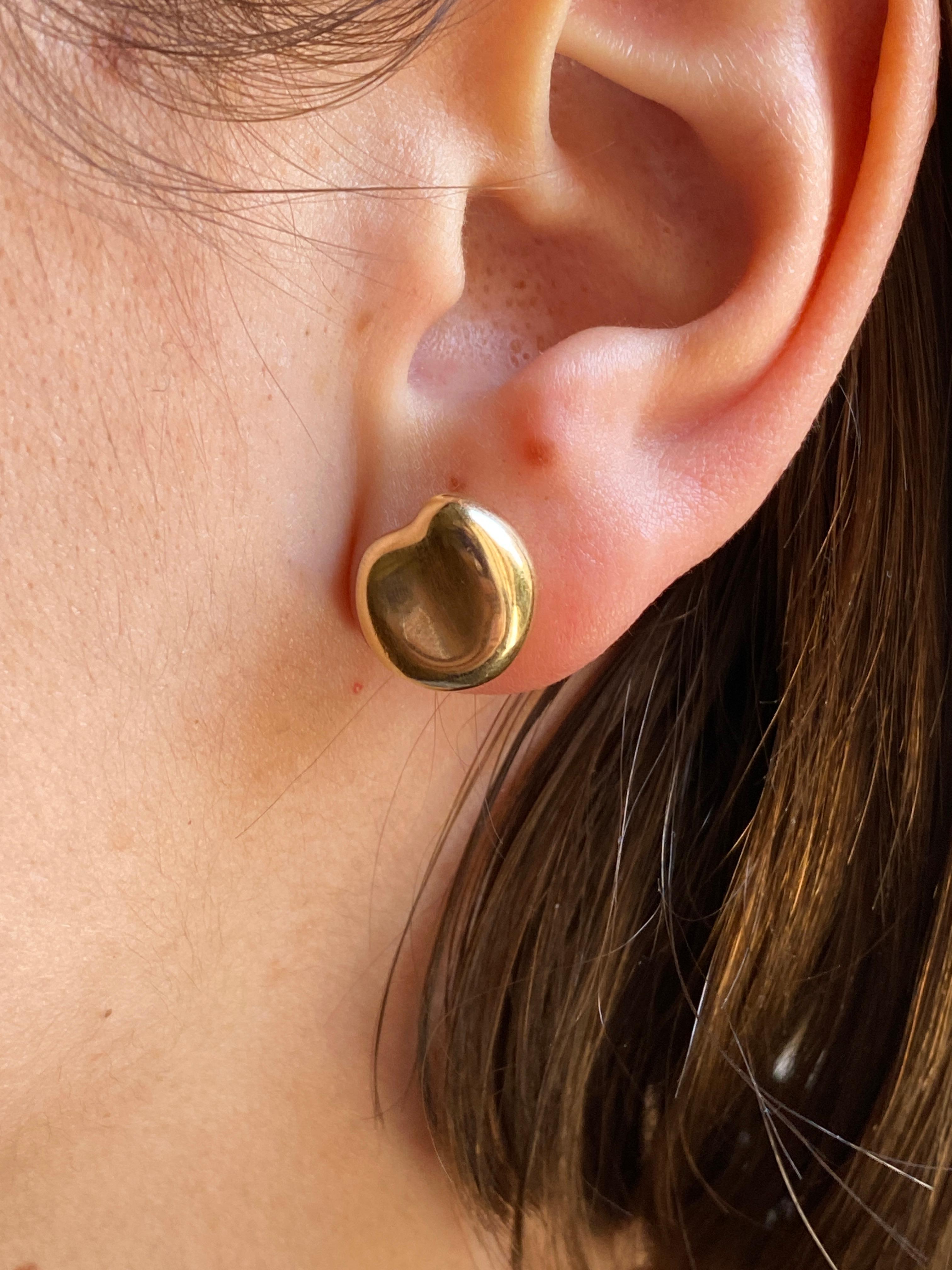 Vintage Elsa Peretti for Tiffany & Co. 18k Yellow Gold Bean Stud Earrings 1