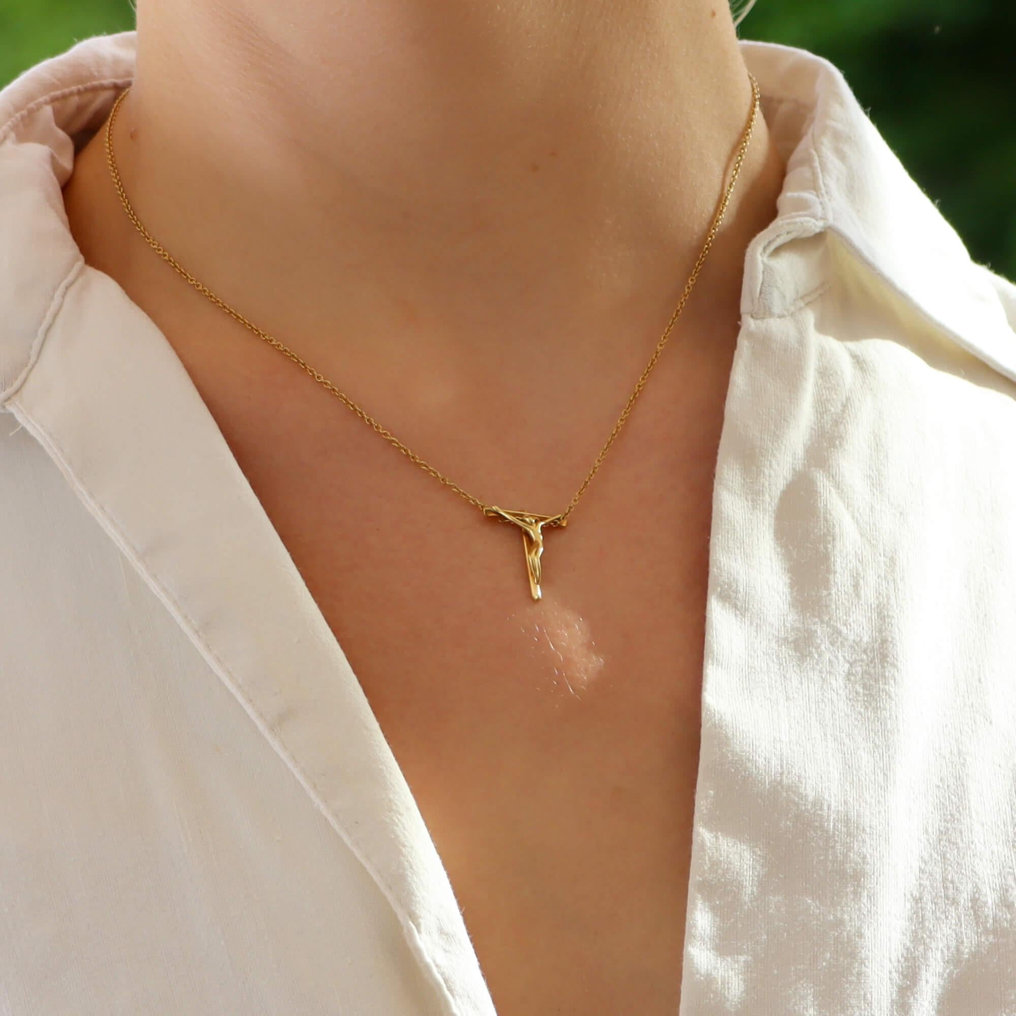 elsa peretti crucifix pendant