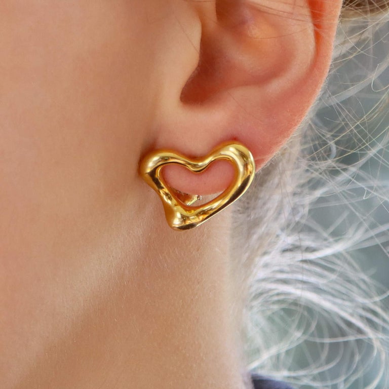 Vintage Elsa Peretti for Tiffany and Co. Open Heart Earrings in 18k