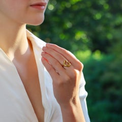 Elsa Peretti pour Tiffany & Co. Bague en or jaune 18 carats sertie d'un cœur ouvert