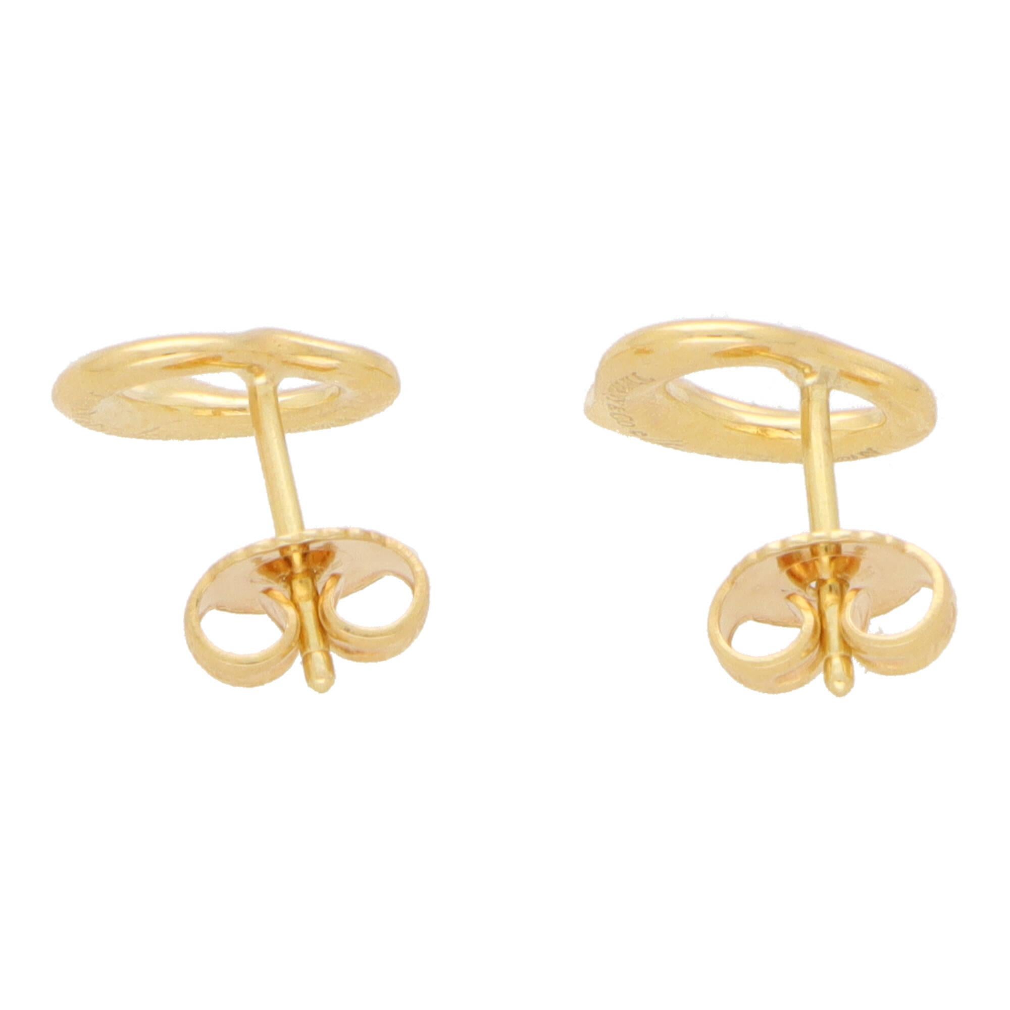Vintage Elsa Peretti for Tiffany & Co. Open Heart Stud Earrings in 18k Gold In Excellent Condition In London, GB