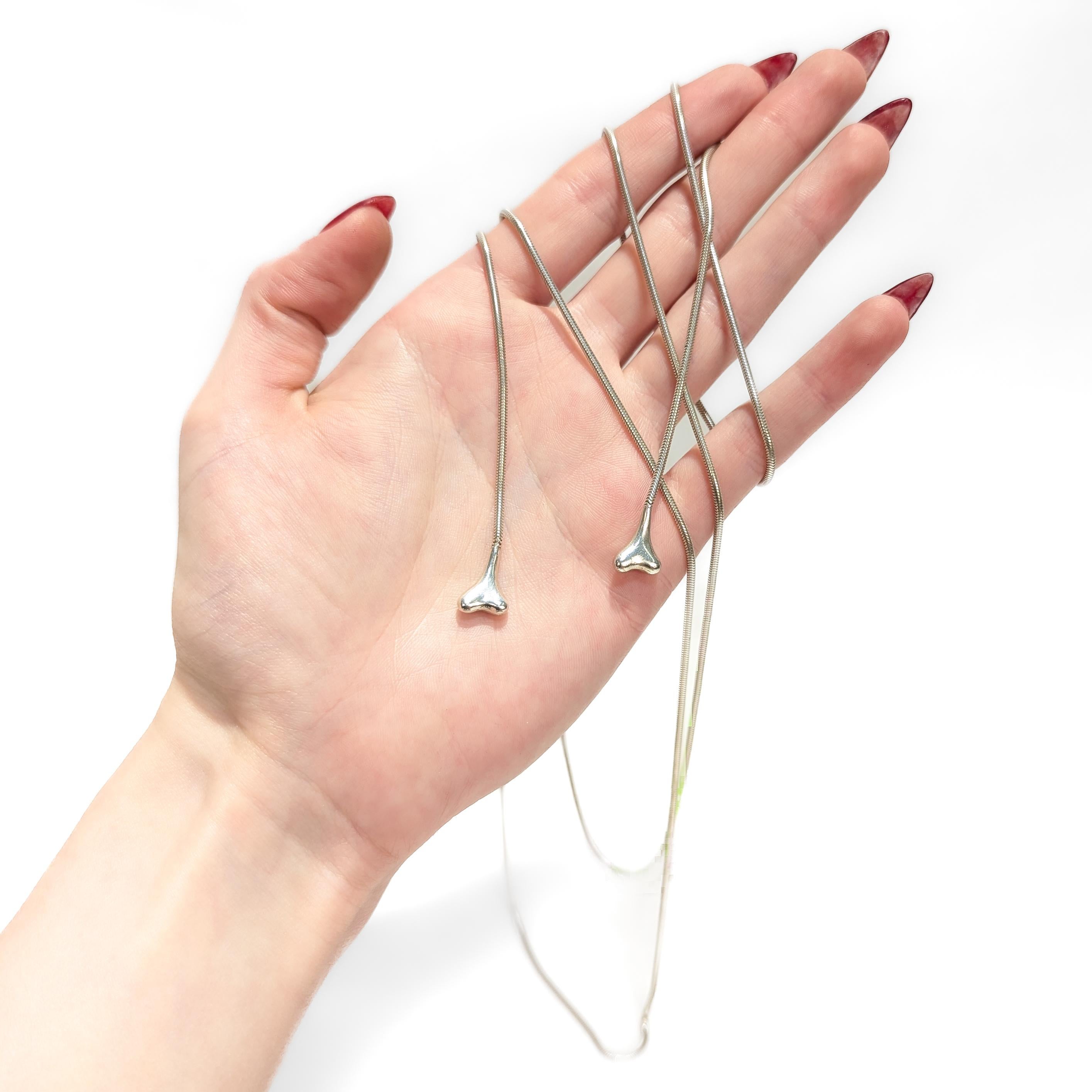 Modern Vintage Elsa Peretti Tiffany & Co Sterling Silver Bone 50-Inch Lariat Necklace For Sale