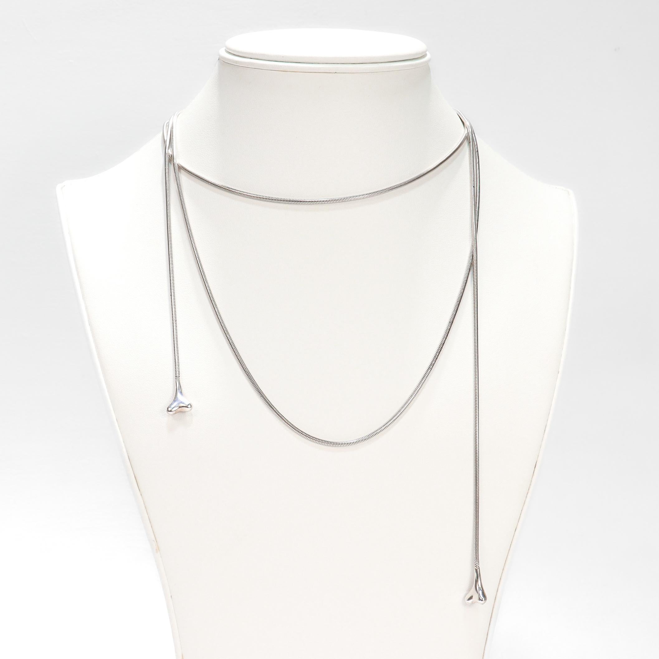 Vintage Elsa Peretti Tiffany & Co Sterling Silver Bone 50-Inch Lariat Necklace In Good Condition For Sale In Philadelphia, PA