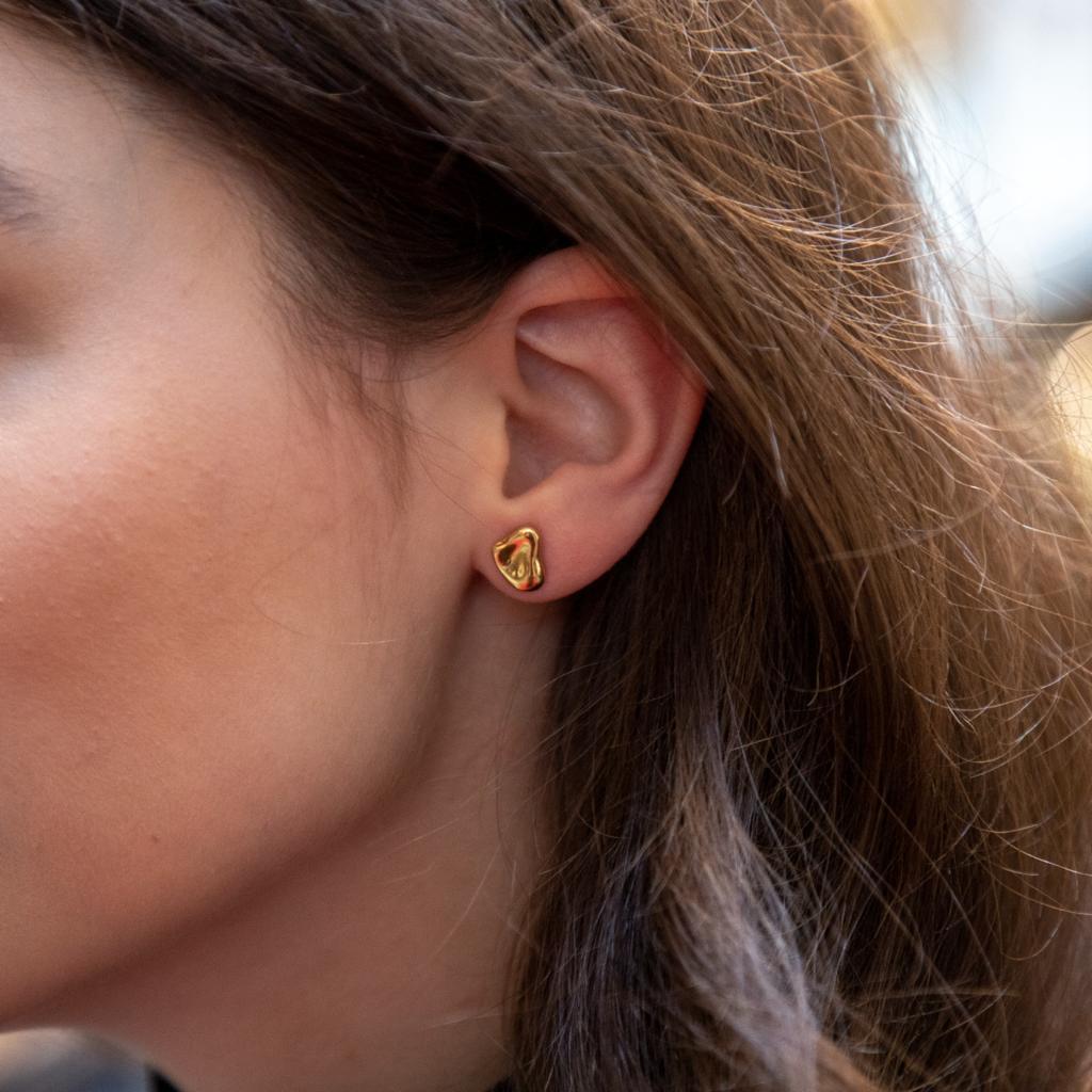 Vintage Elsa Peretti Tiffany ' Full Heart' Ohrstecker 18 Karat Gelbgold im Zustand „Gut“ in London, GB