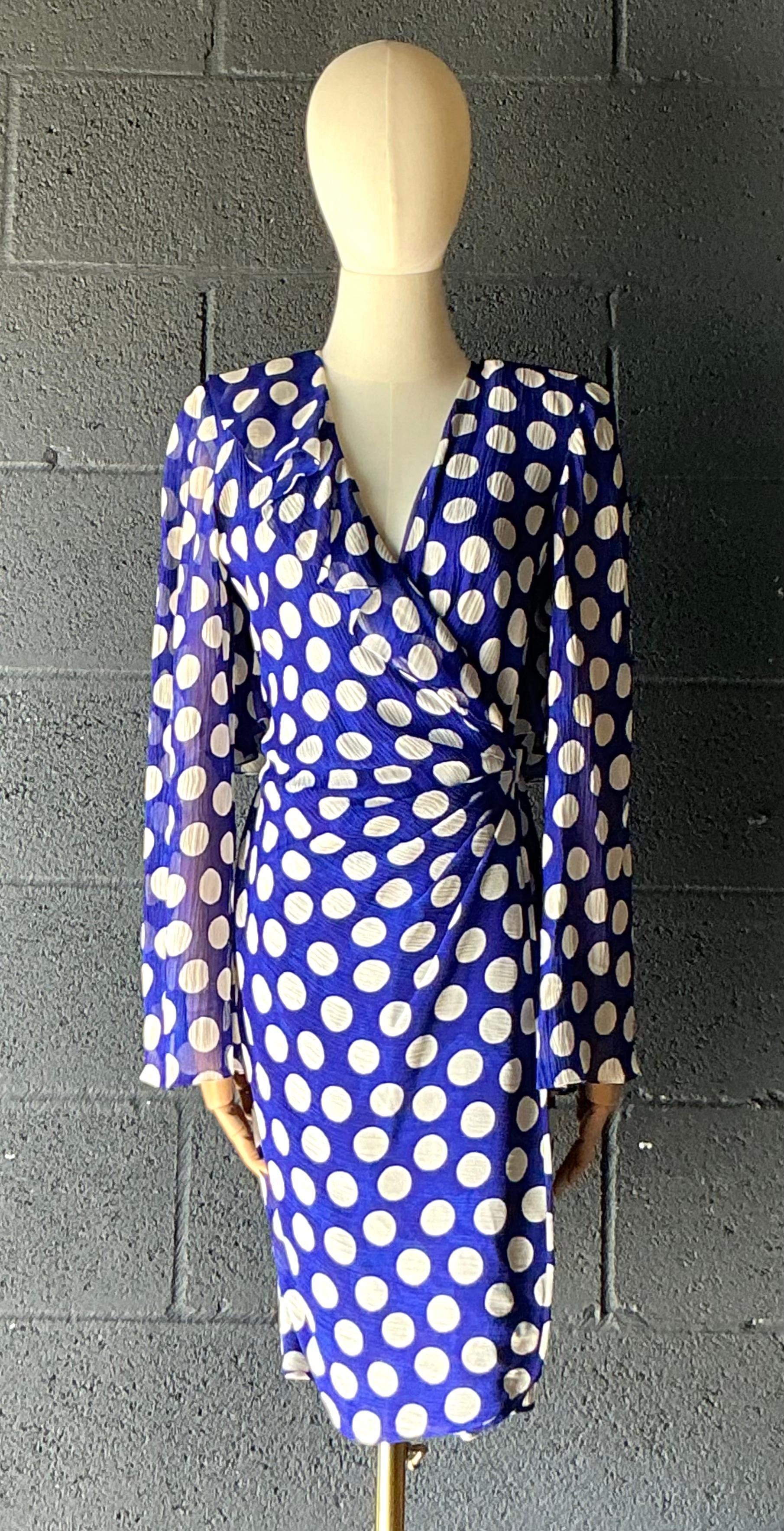 Vintage Emanuel Ungaro Blau-Weißes Polka Dot Kleid im Angebot 4
