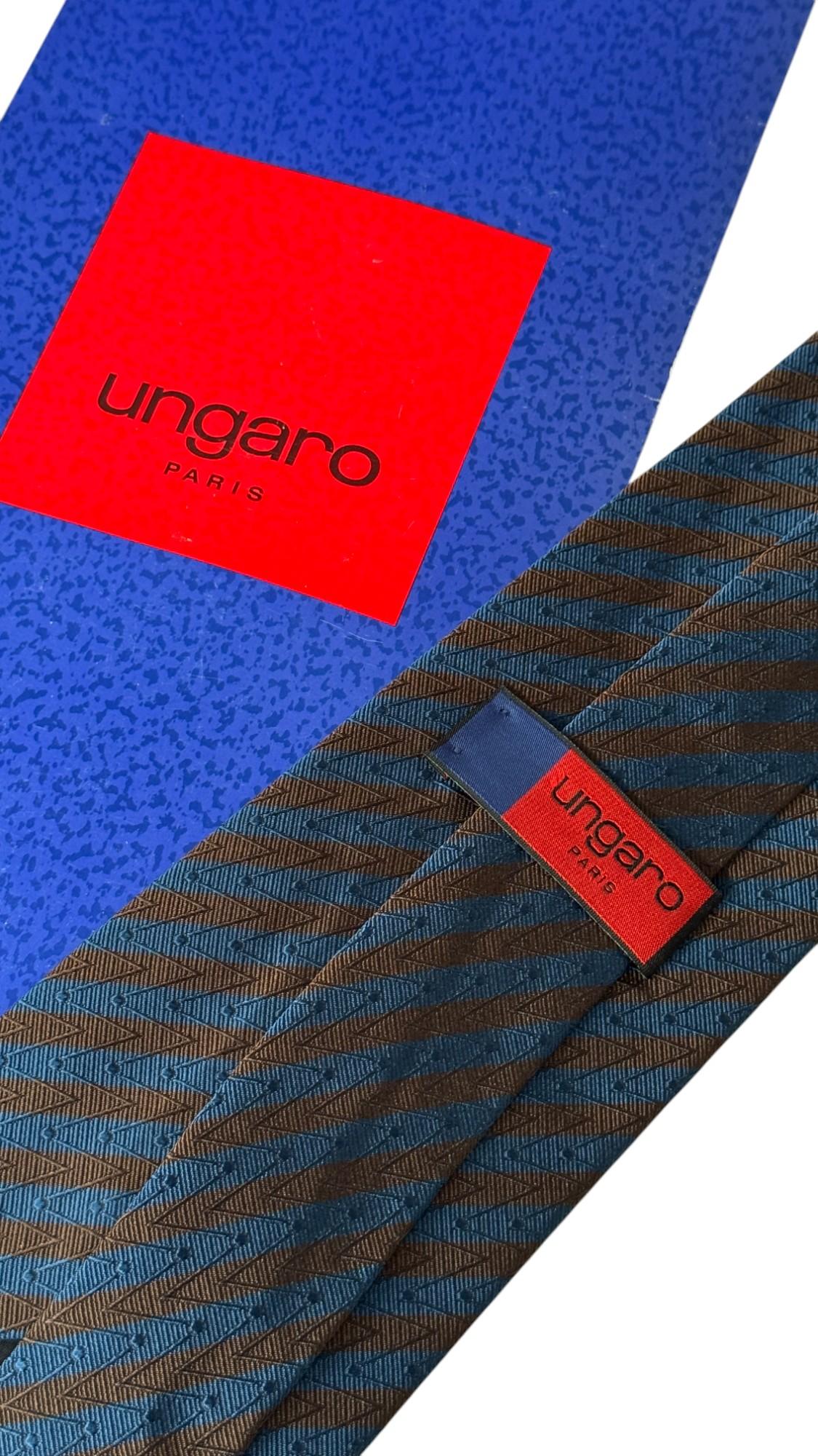 Cravate vintage en soie Emanuel Ungaro Paris avec motif en zig-zag, boîte d'origine Bon état - En vente à Milano, IT