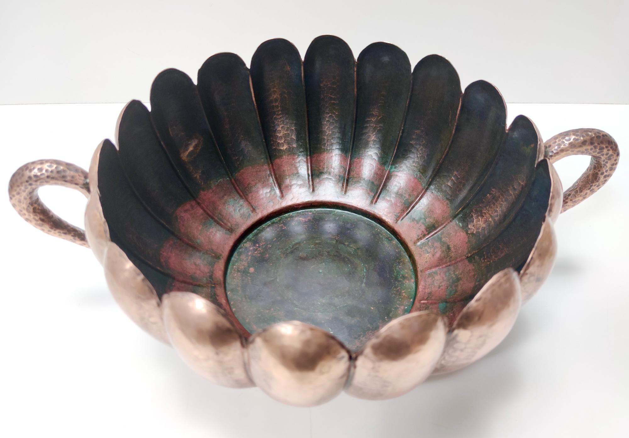 Vintage Embossed Copper Centerpiece or Bowl by Egidio Casagrande, Italy For Sale 1