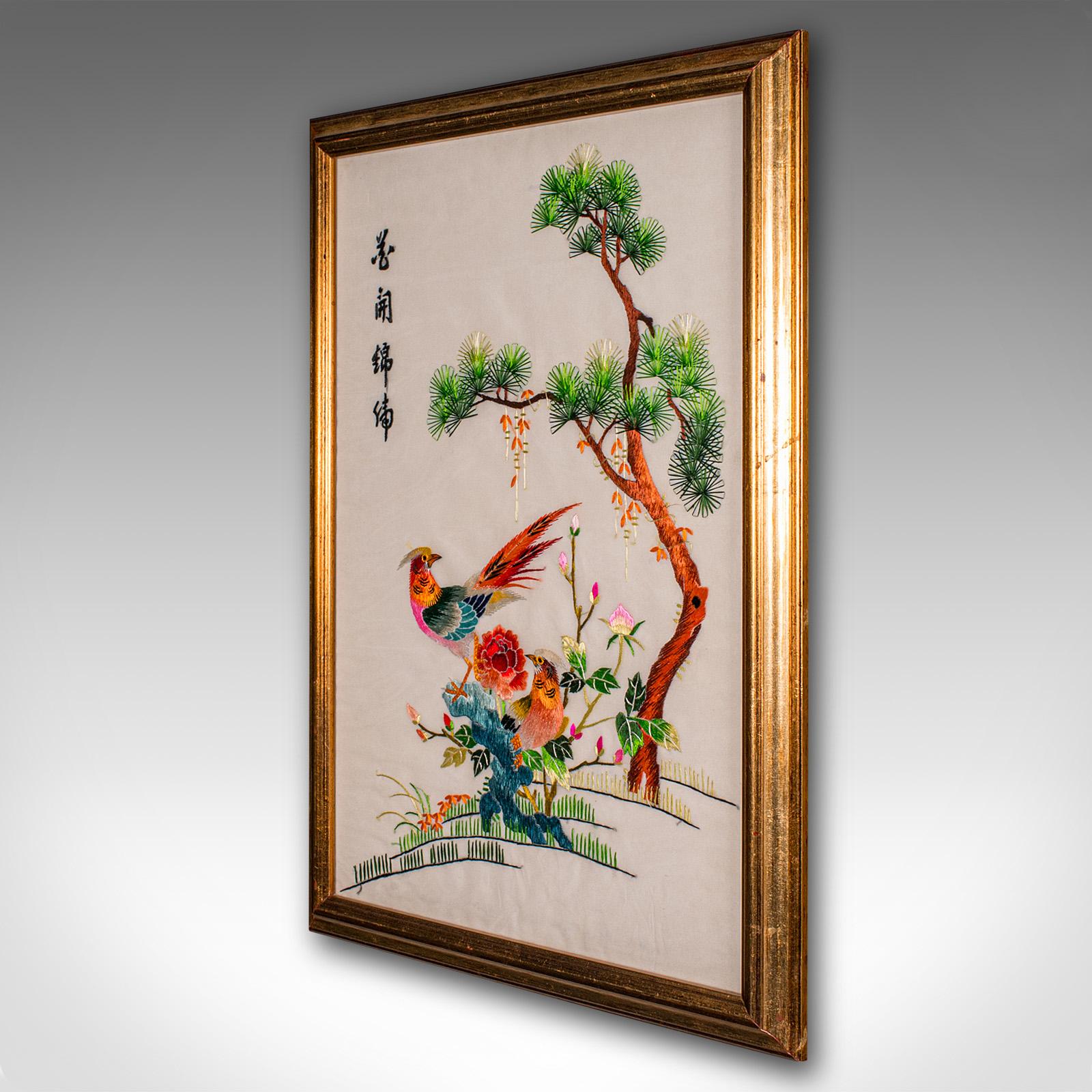 Panel Vintage Bordado Pájaro, Coreano, Algodón Seda, Bordado, Art Decó, 1930 en Bueno estado para la venta en Hele, Devon, GB