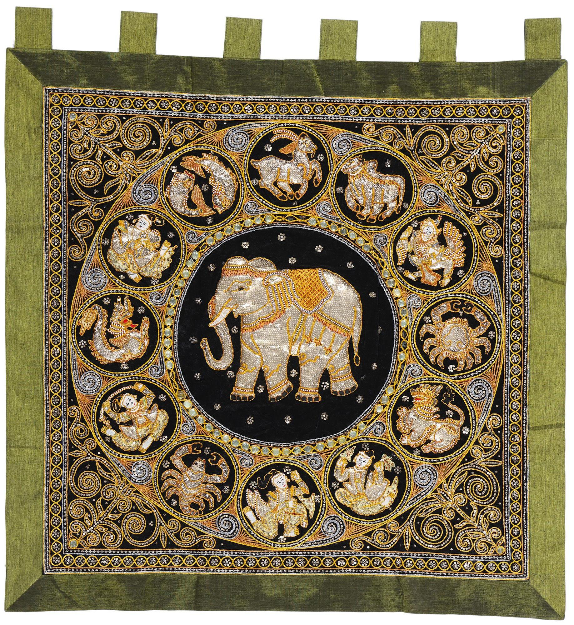 Arazzo da parete ricamato d'epoca con elefante birmano tailandese Kalaga in vendita 1
