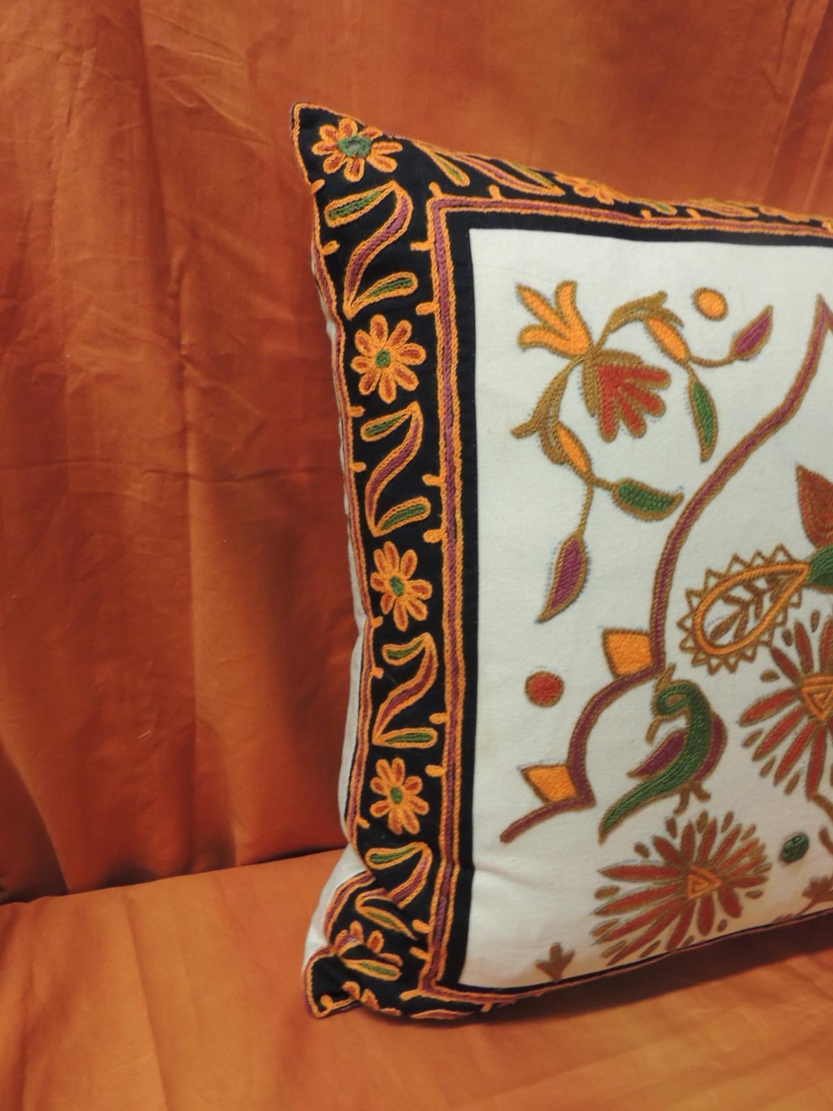 Vintage embroidered orange and green Indian decorative pillow depicting peacocks (Suzani style embroidery)
Natural linen backing. In shades of orange, green, red, black and natural.
Decorative pillow handcrafted and designed in the USA. Closure by