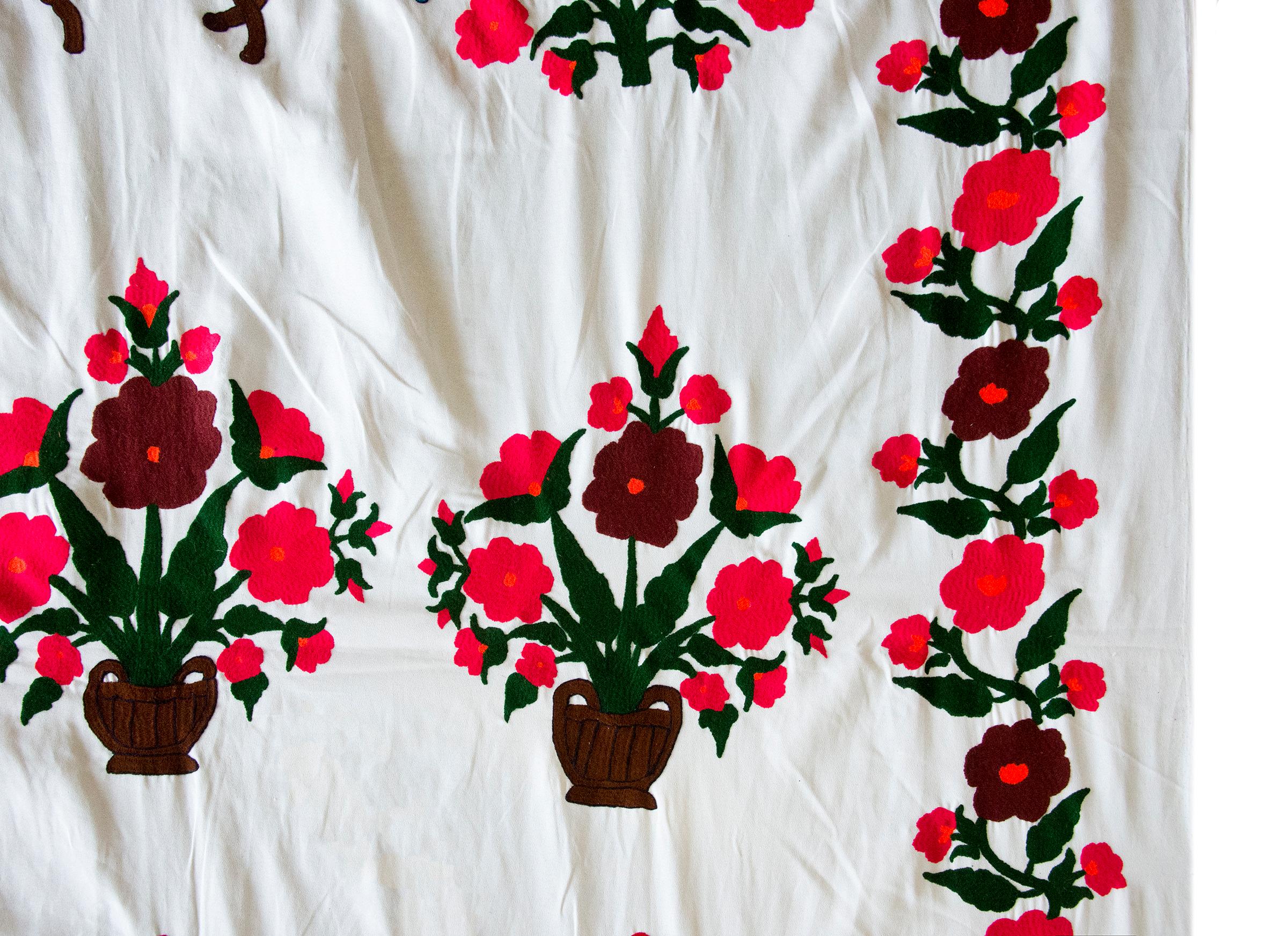 Vintage bestickt Suzani Textil (20. Jahrhundert) im Angebot