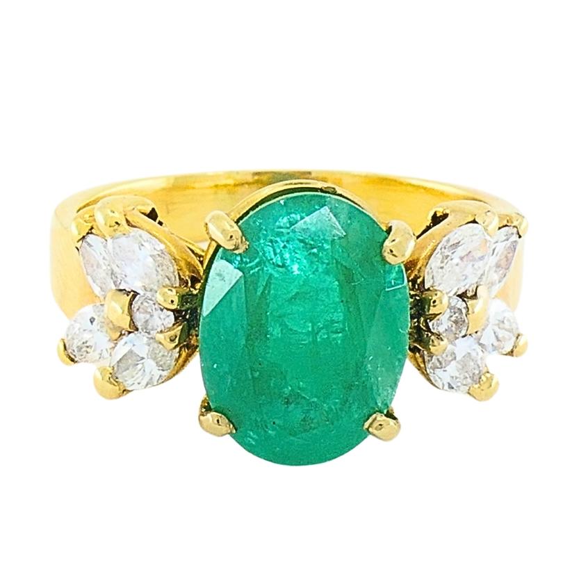 Vintage Emerald 14k Gold Diamond Ring In Good Condition For Sale In Beverly Hills, CA