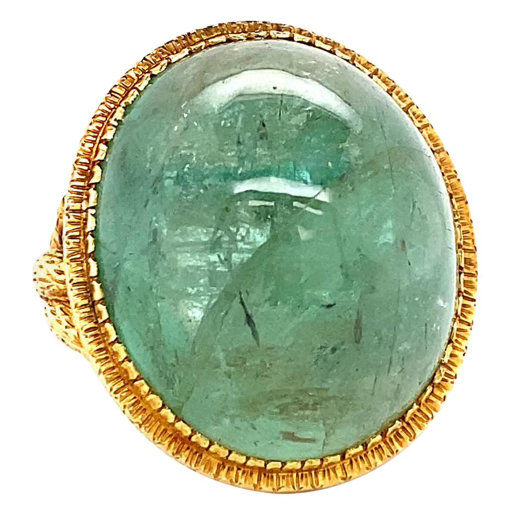 Vintage Emerald 18 Karat Gold Cocktail Ring