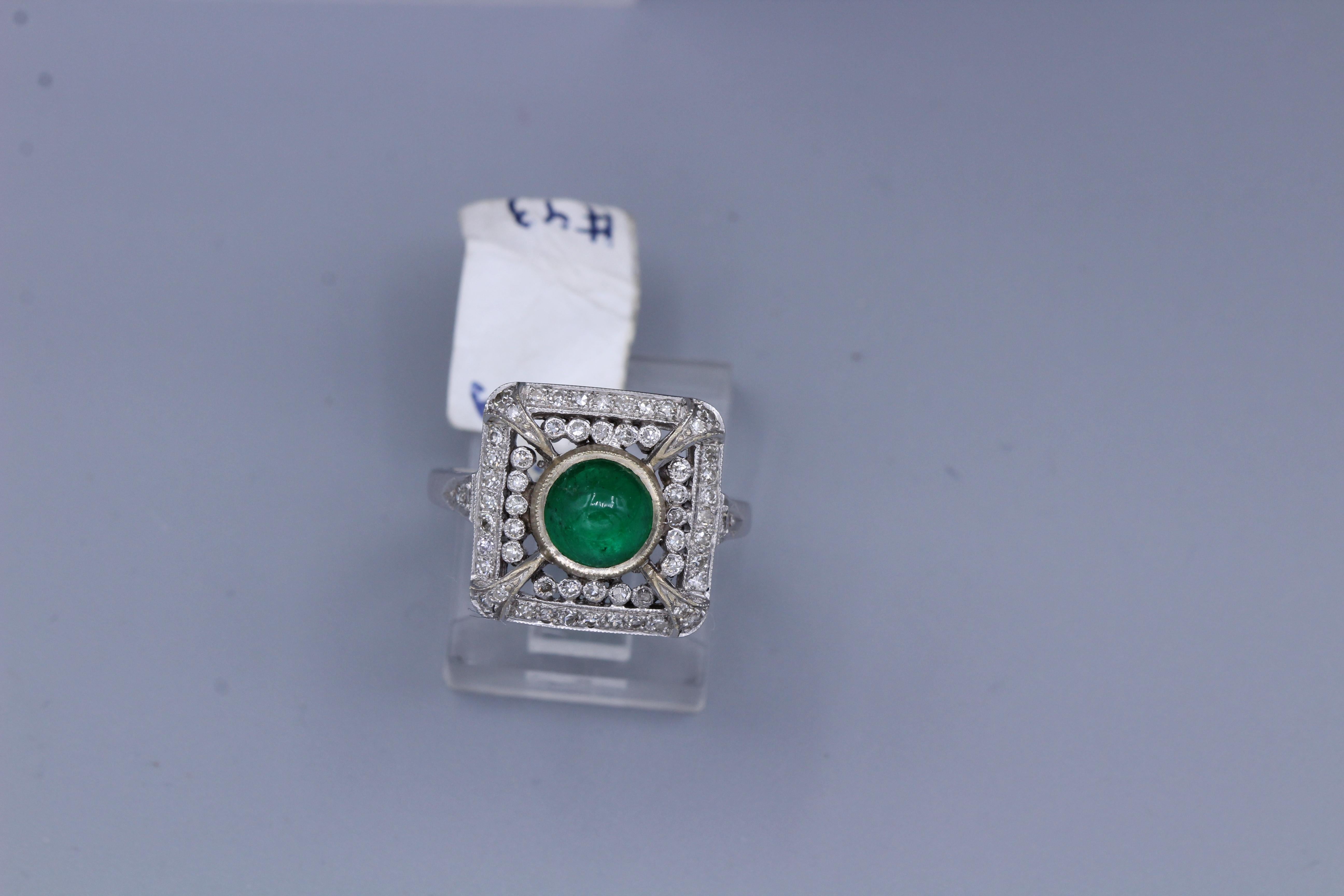 Vintage Emerald 18 Karat White Gold Ring with Diamonds Cabochon Emerald Ring 4