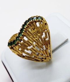 Vintage Italian 18k Gold Brutalist Emerald Wave Dome Ring