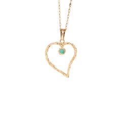 Vintage Emerald & 9 Carat Yellow Gold Open Work Heart Shape Pendant and Chain