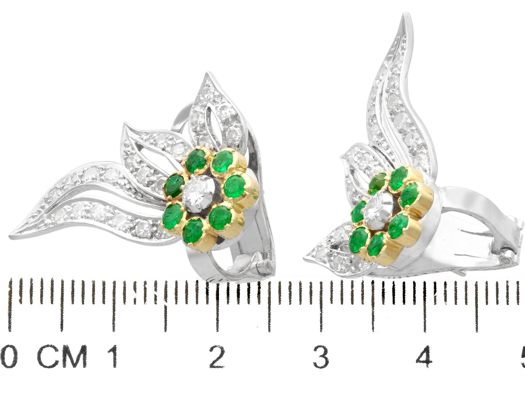 Vintage Emerald and 1.35 Carat Diamond and White Gold Earrings, Circa 1950 For Sale 2