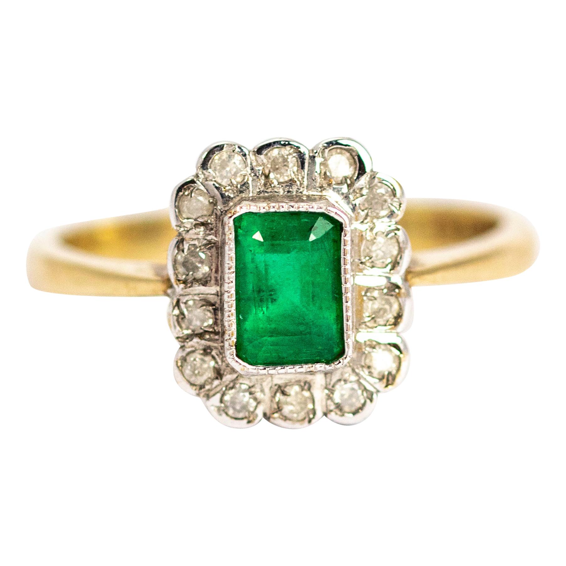 Vintage Emerald and 9 Carat Gold Ring
